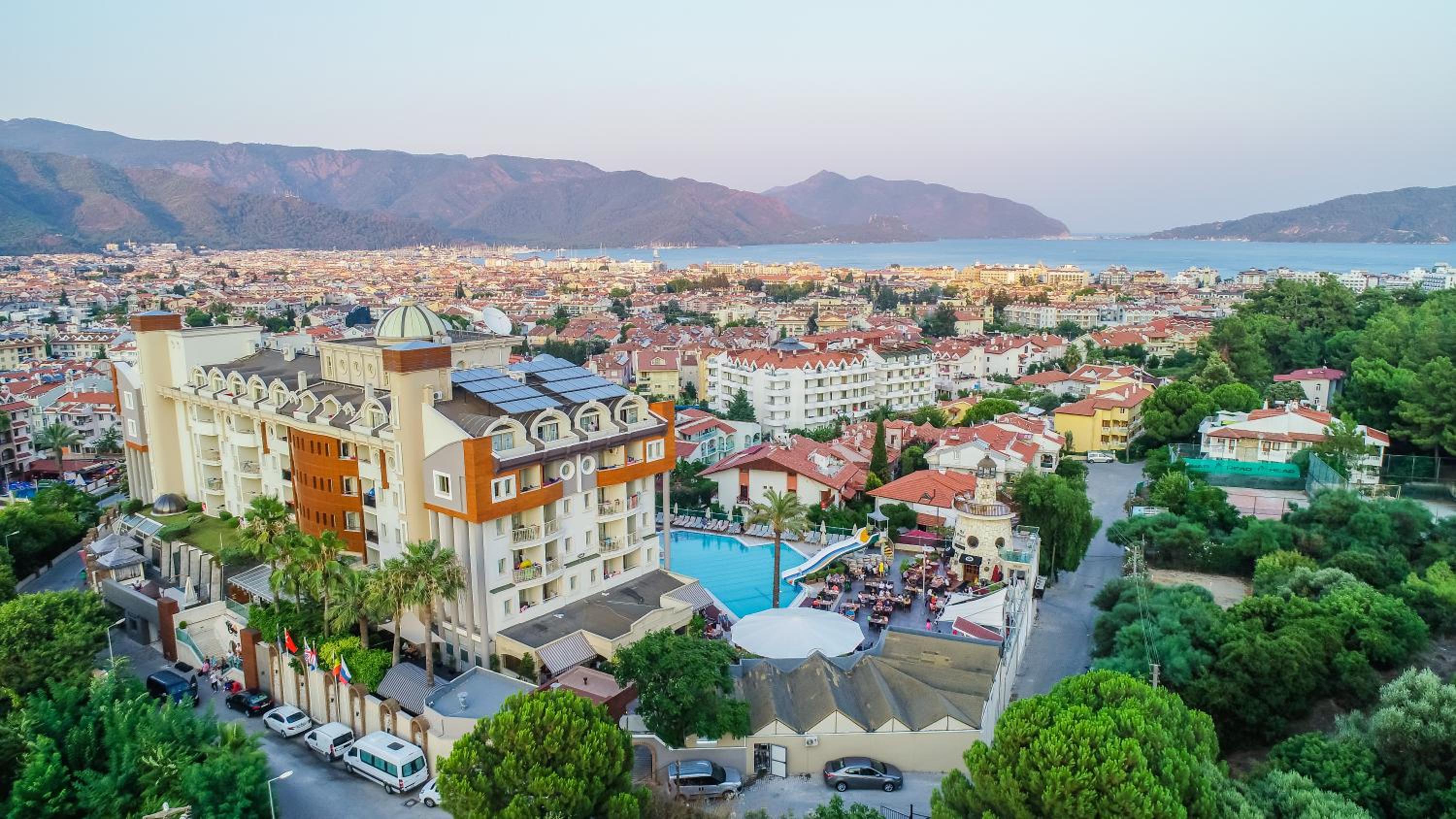 Grand Cettia Hotel - Image 27