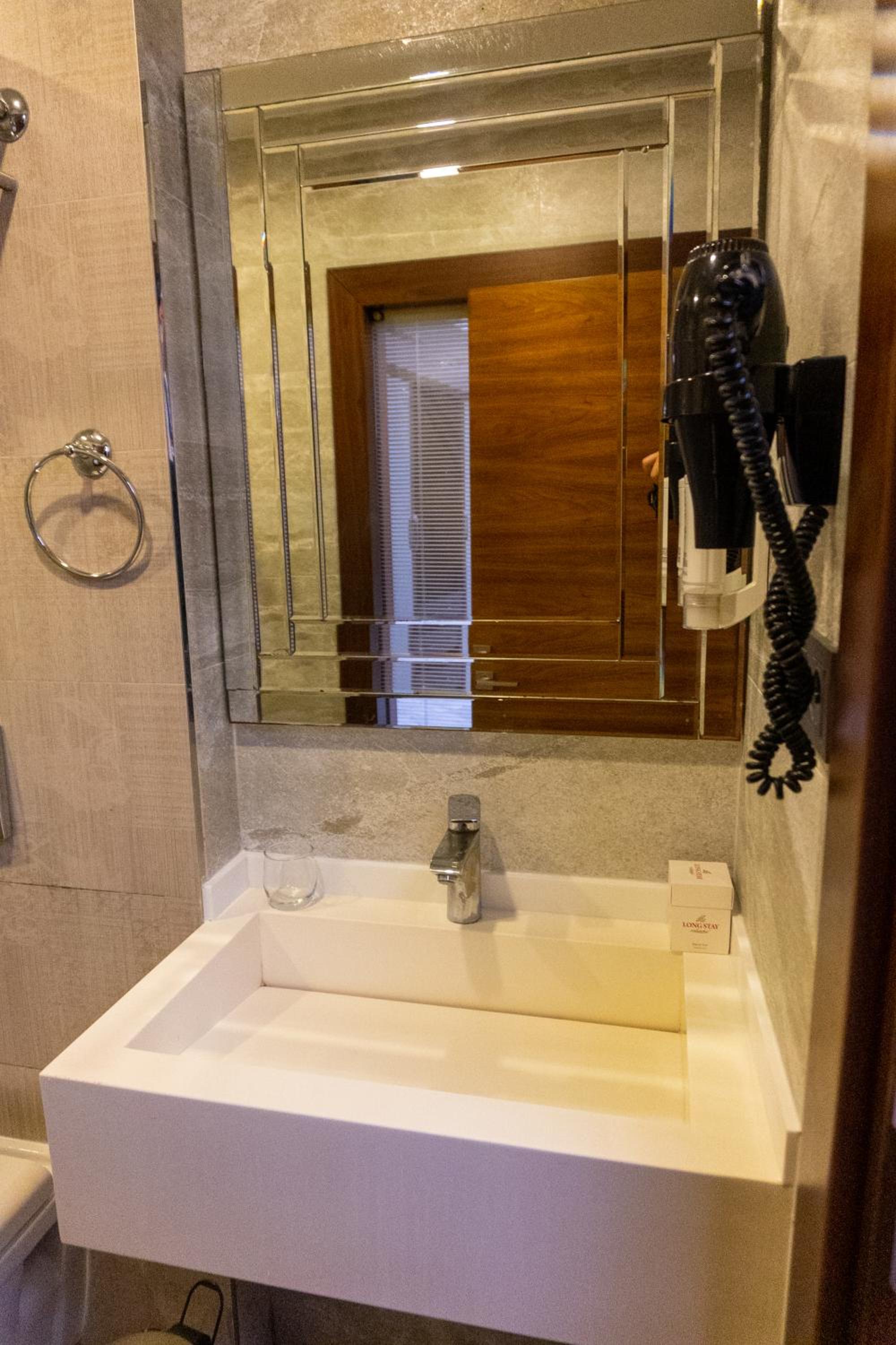 Long Stay İstanbul Hotel - Image 5