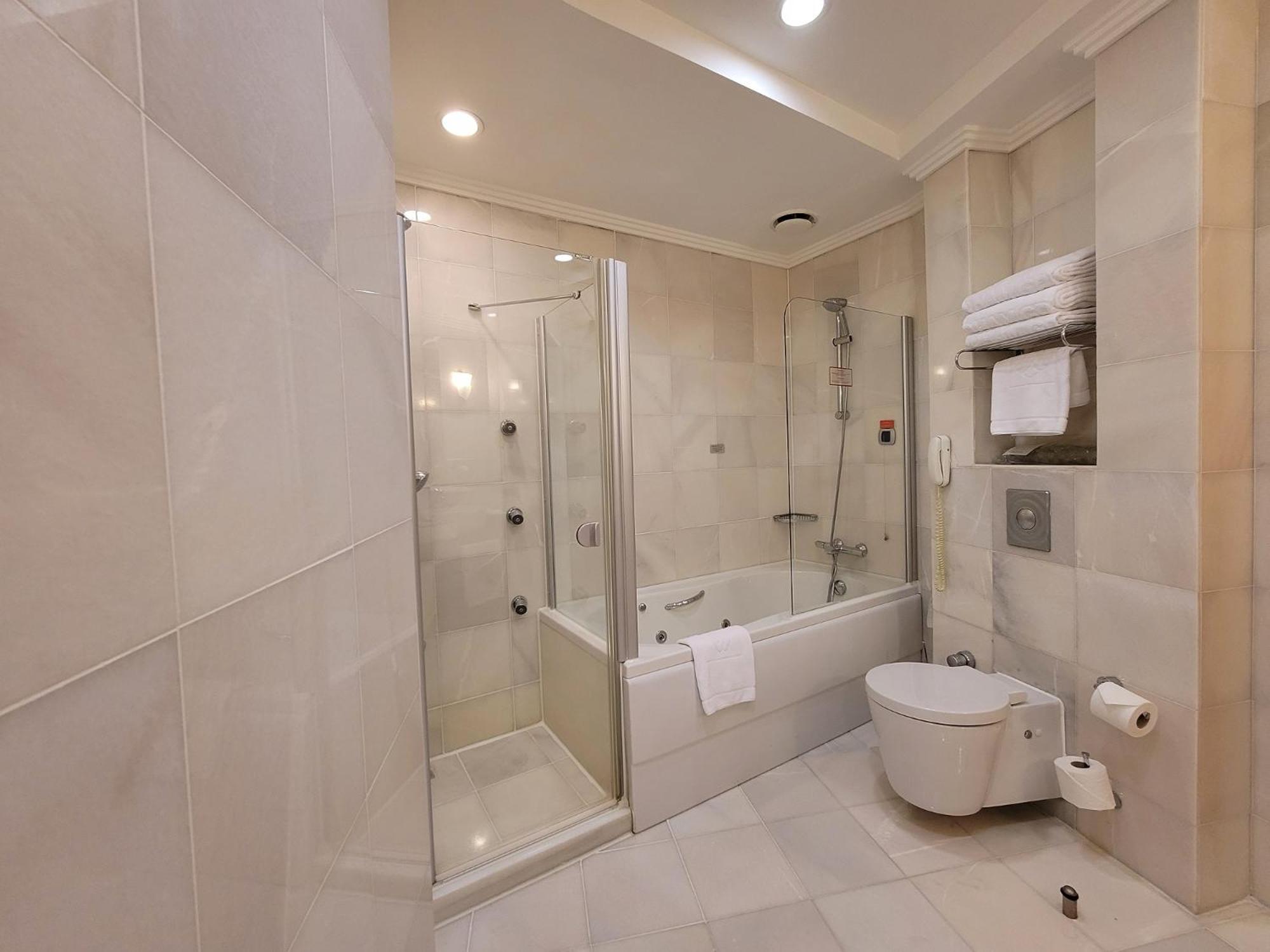 Wyndham Grand Izmir Ozdilek Thermal & Spa - Image 31