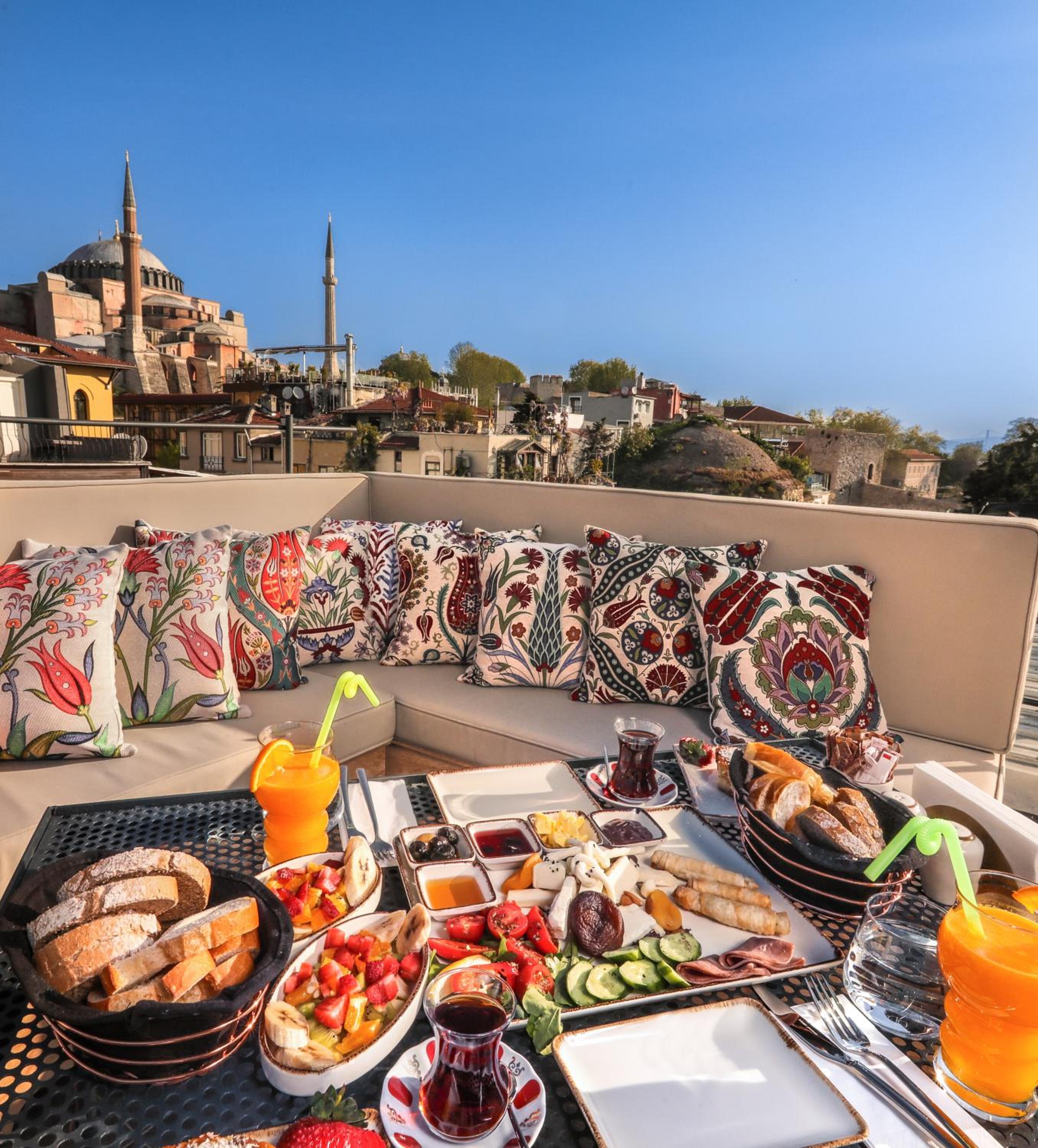 Henna Otel İstanbul - Image 19