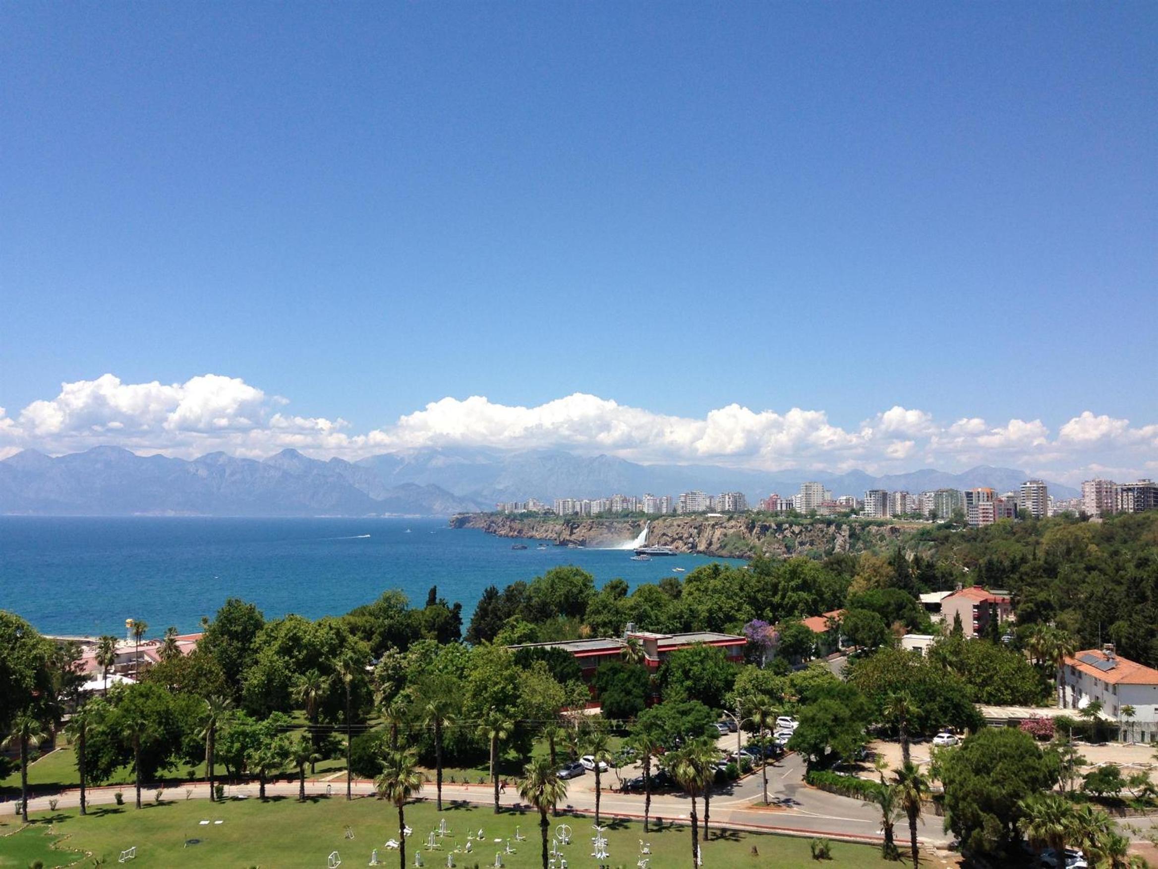 Tourist Hotel - Image 32