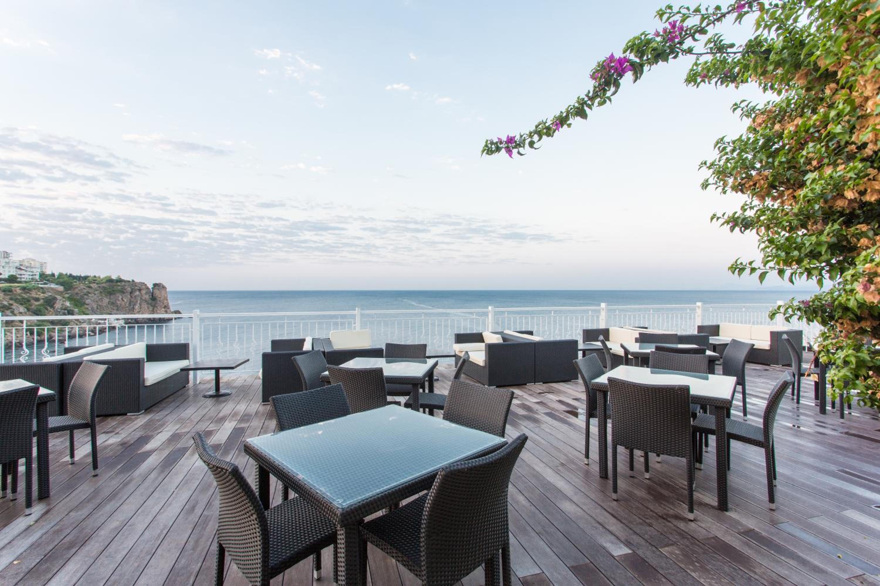 Falcon Otel - Image 20