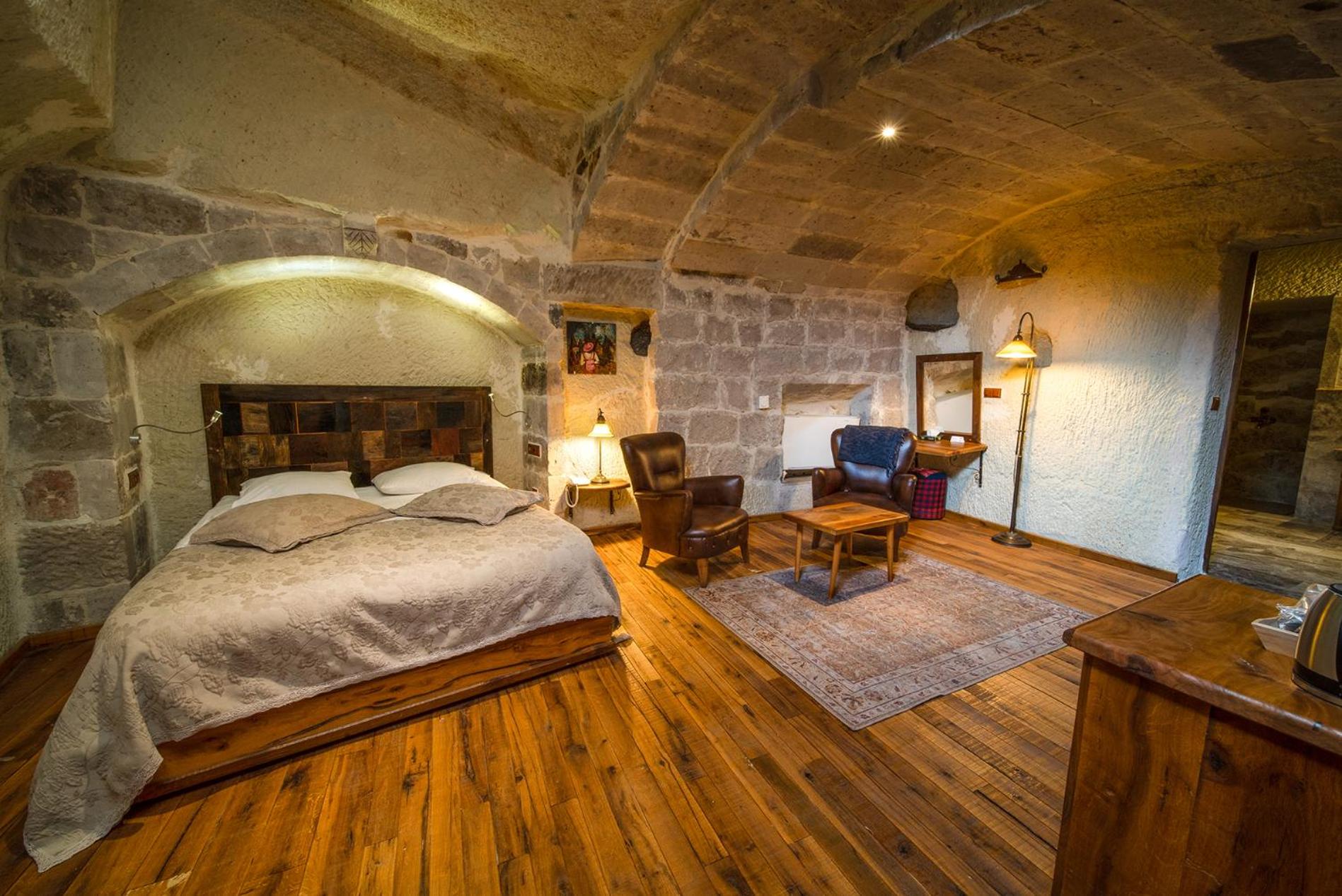 Seki Cave Suites - Image 14