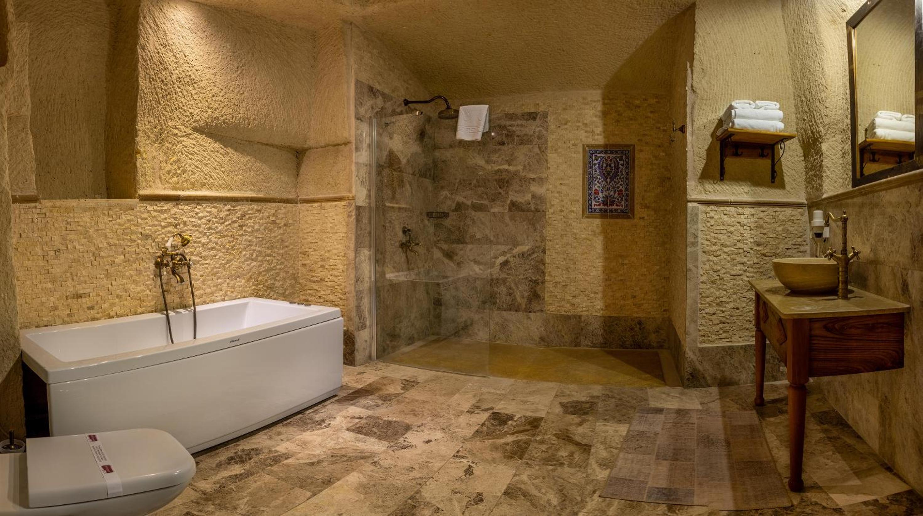 Seki Cave Suites - Image 68