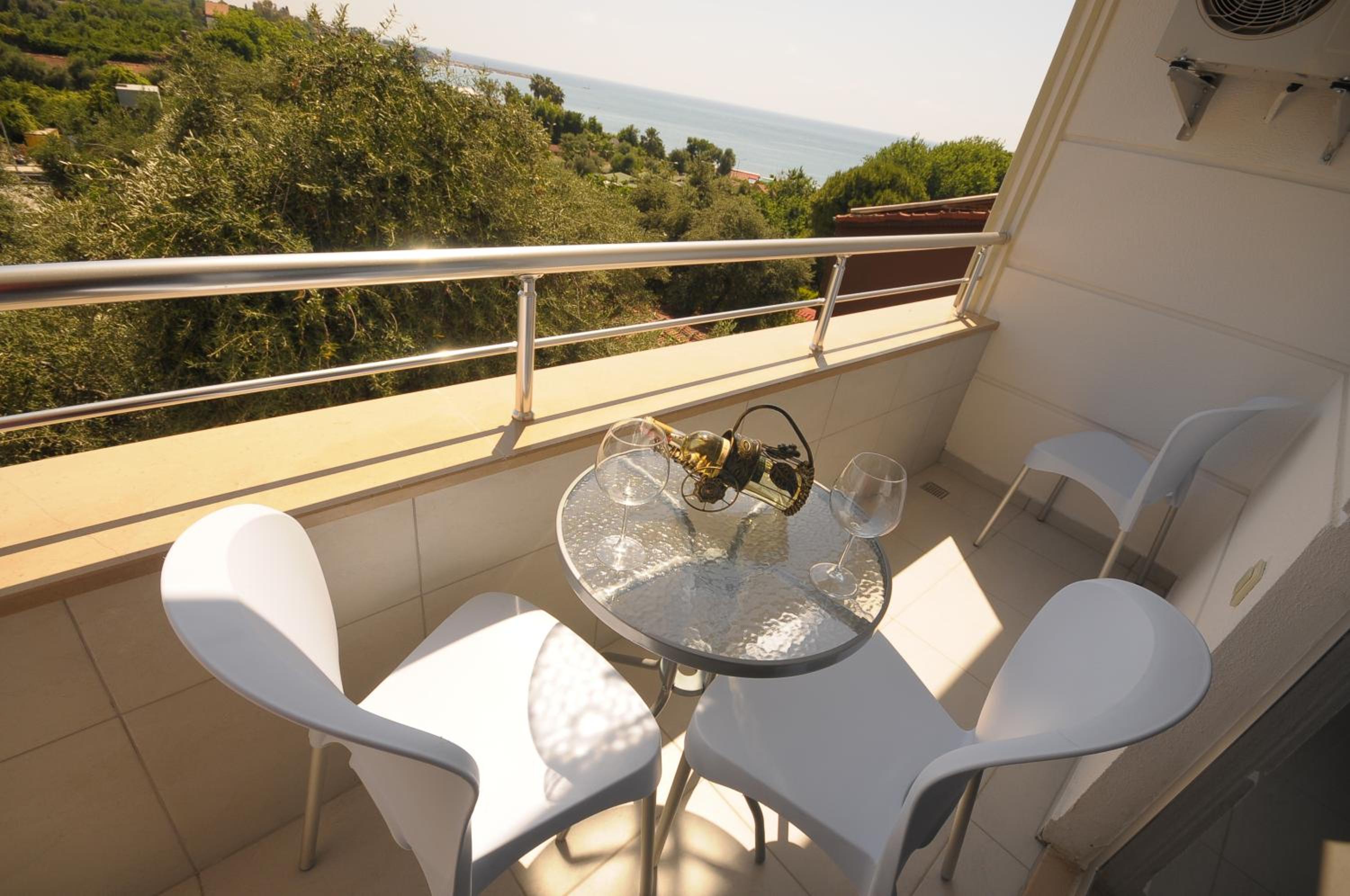 Aura Boutique Hotel - Image 81