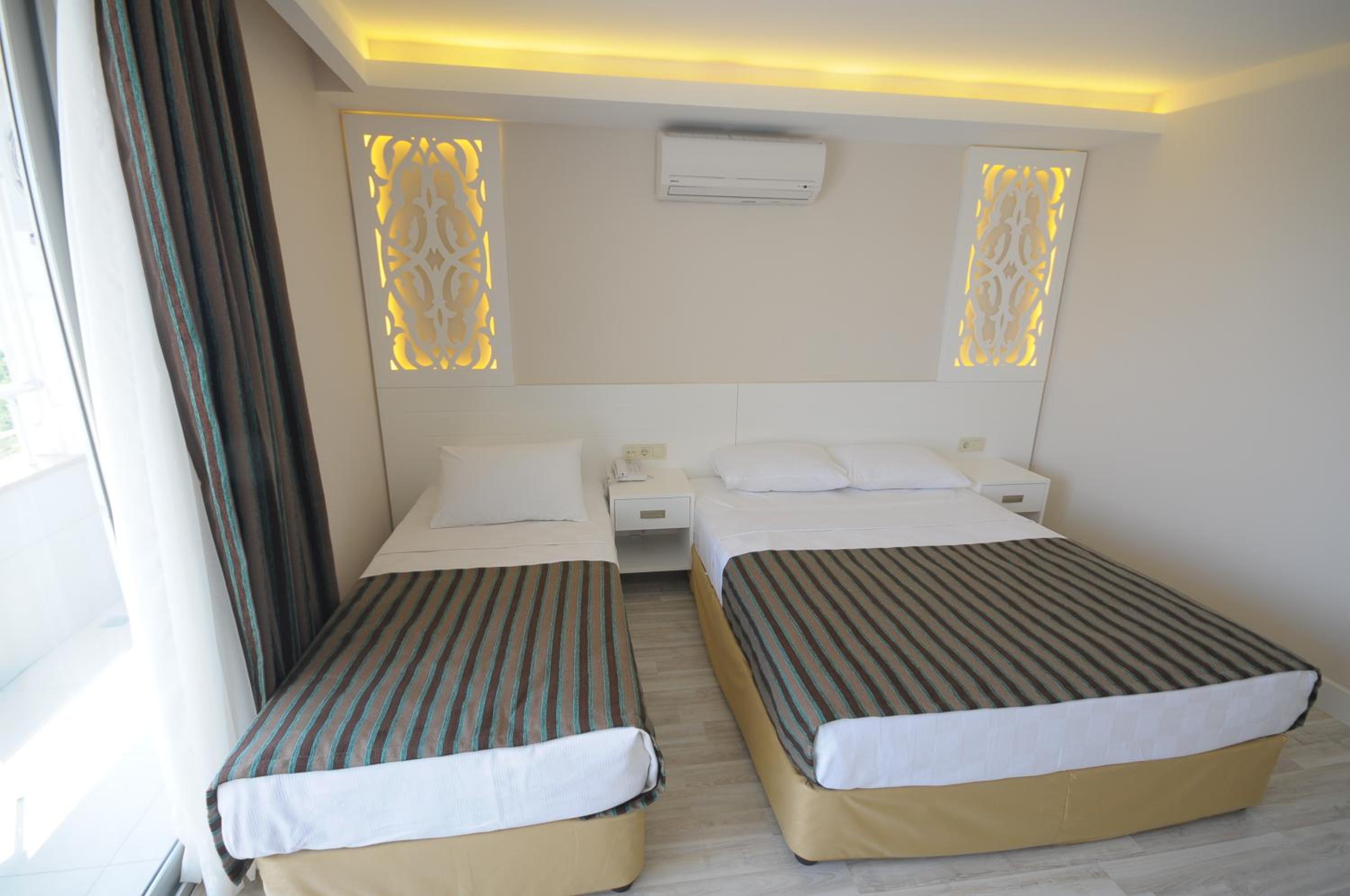 Aura Boutique Hotel - Image 75