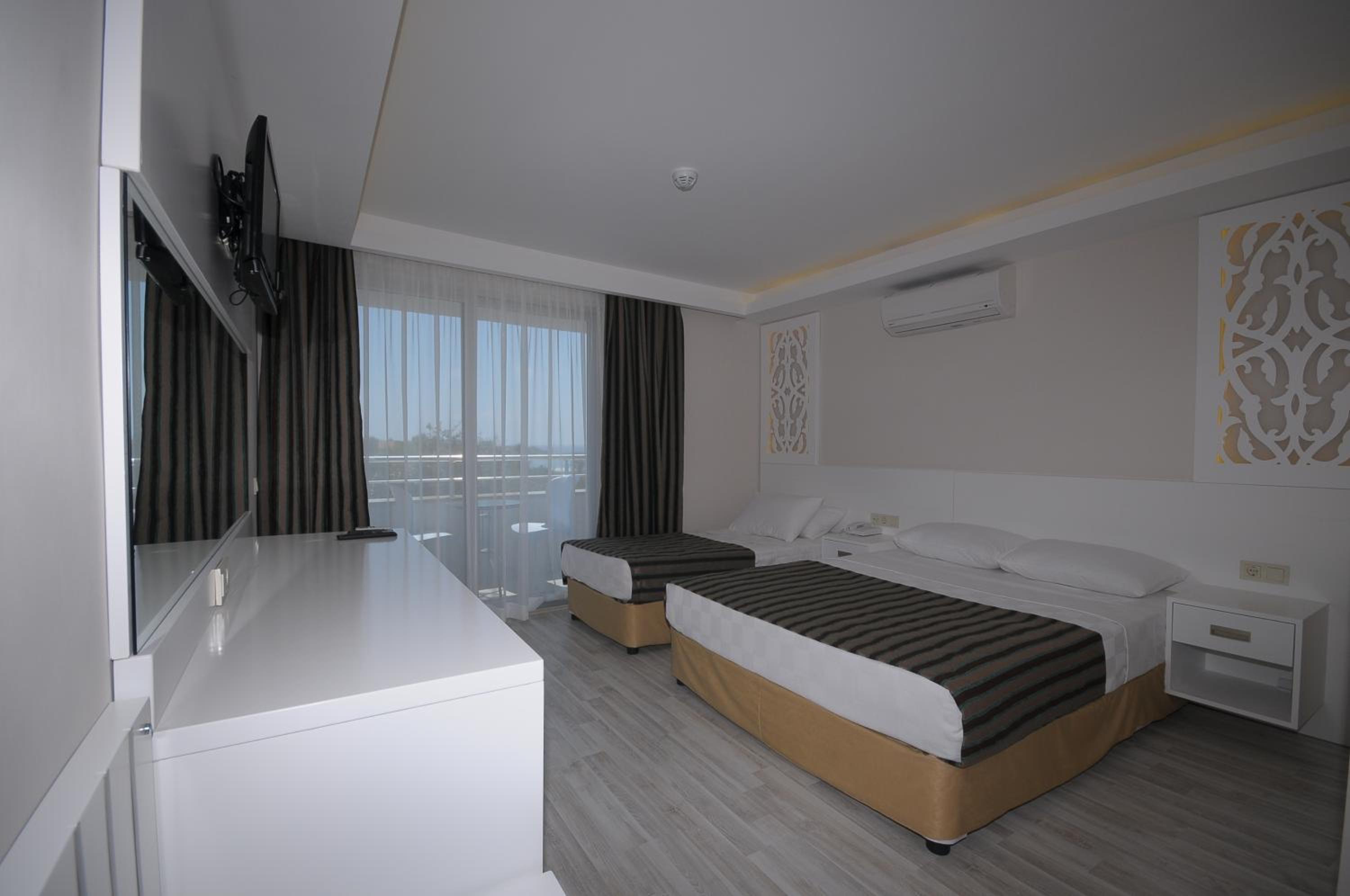 Aura Boutique Hotel - Image 16