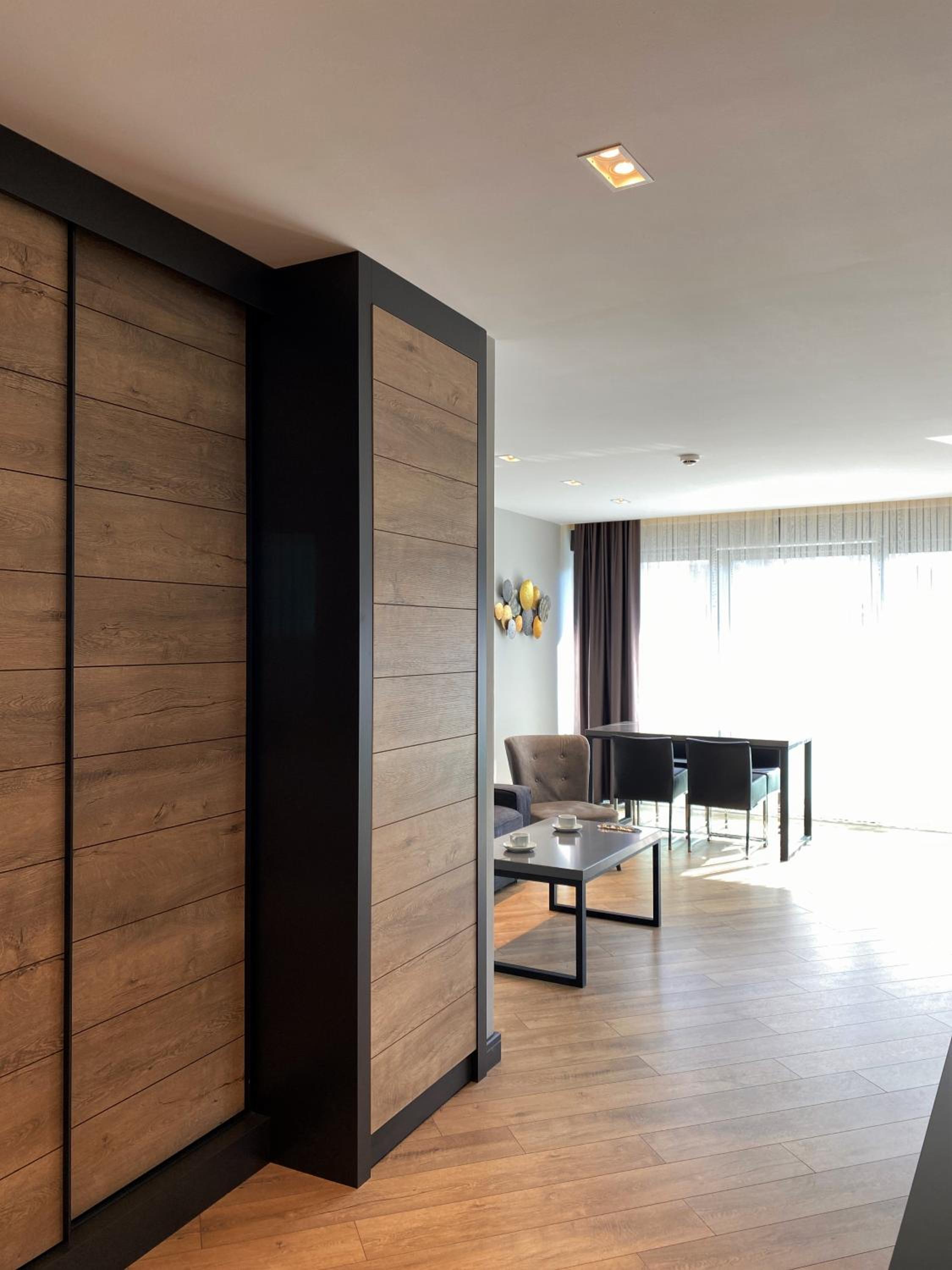 Z-Suites - Image 79