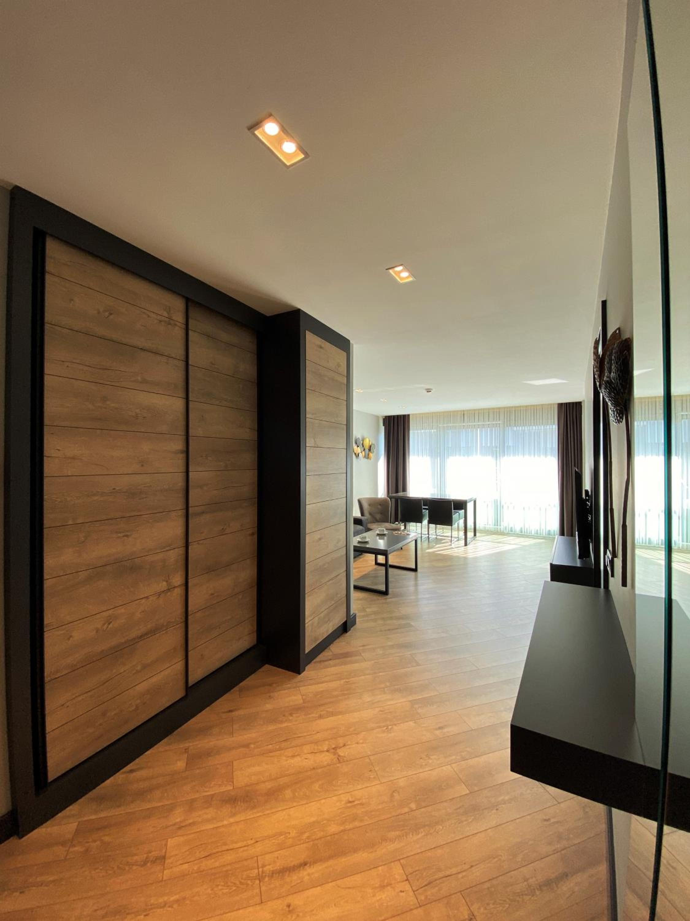Z-Suites - Image 30