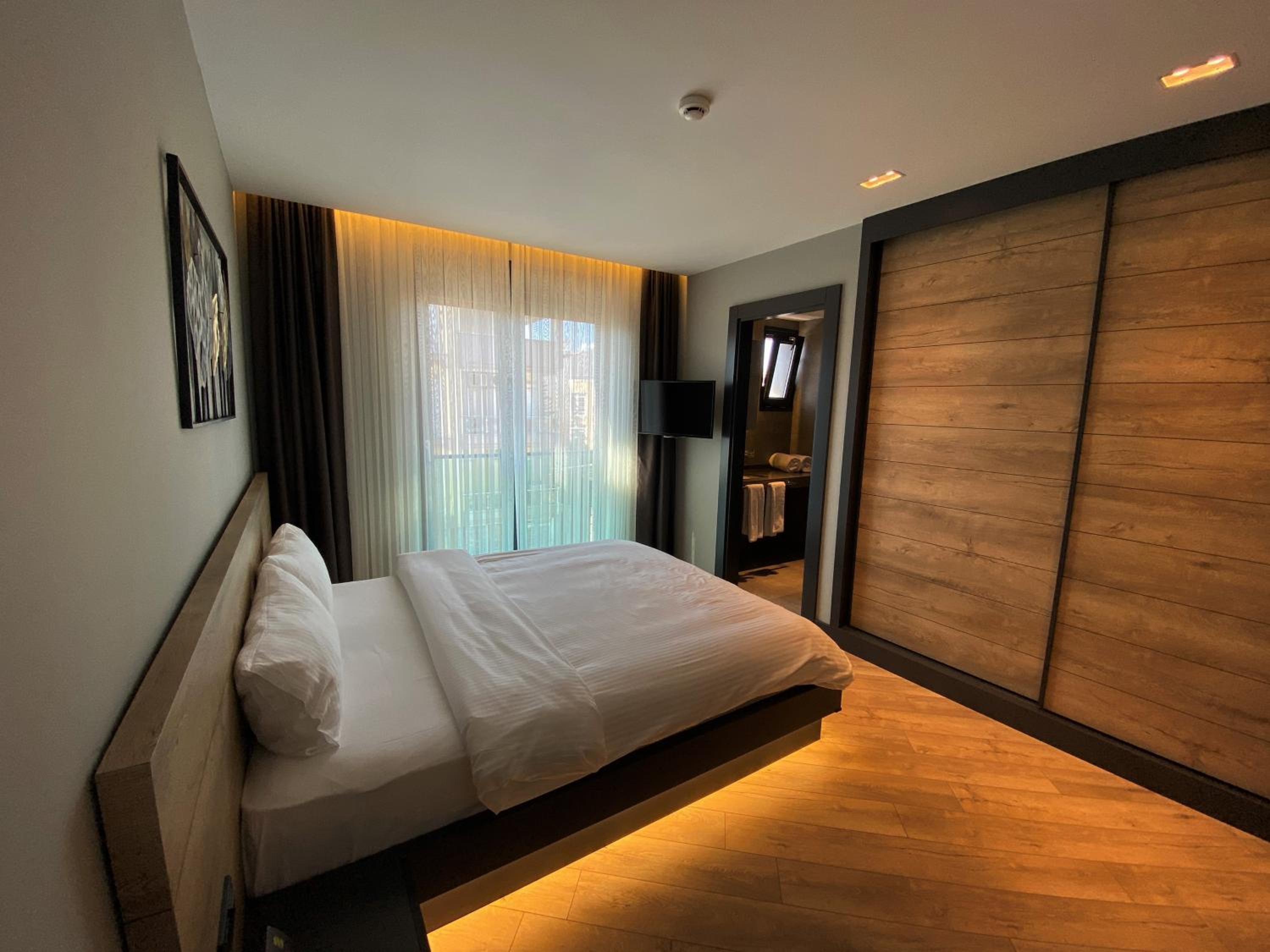 Z-Suites - Image 29