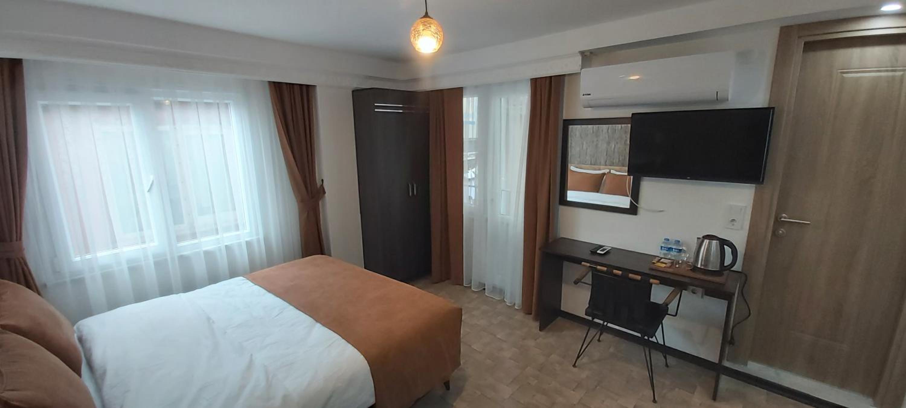 HOTEL GLOBAL 2022 becomes GLOBAL OTEL 2022. - Image 120