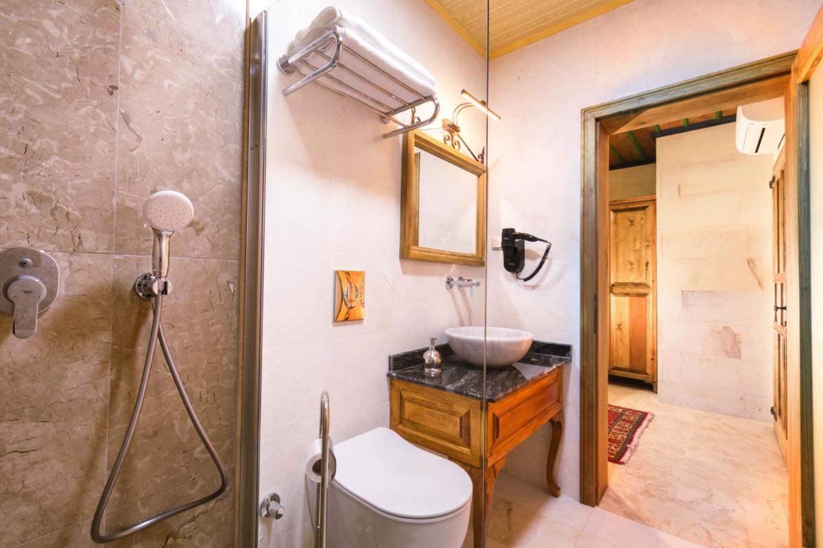 Sapphire Stone hotel - Image 12