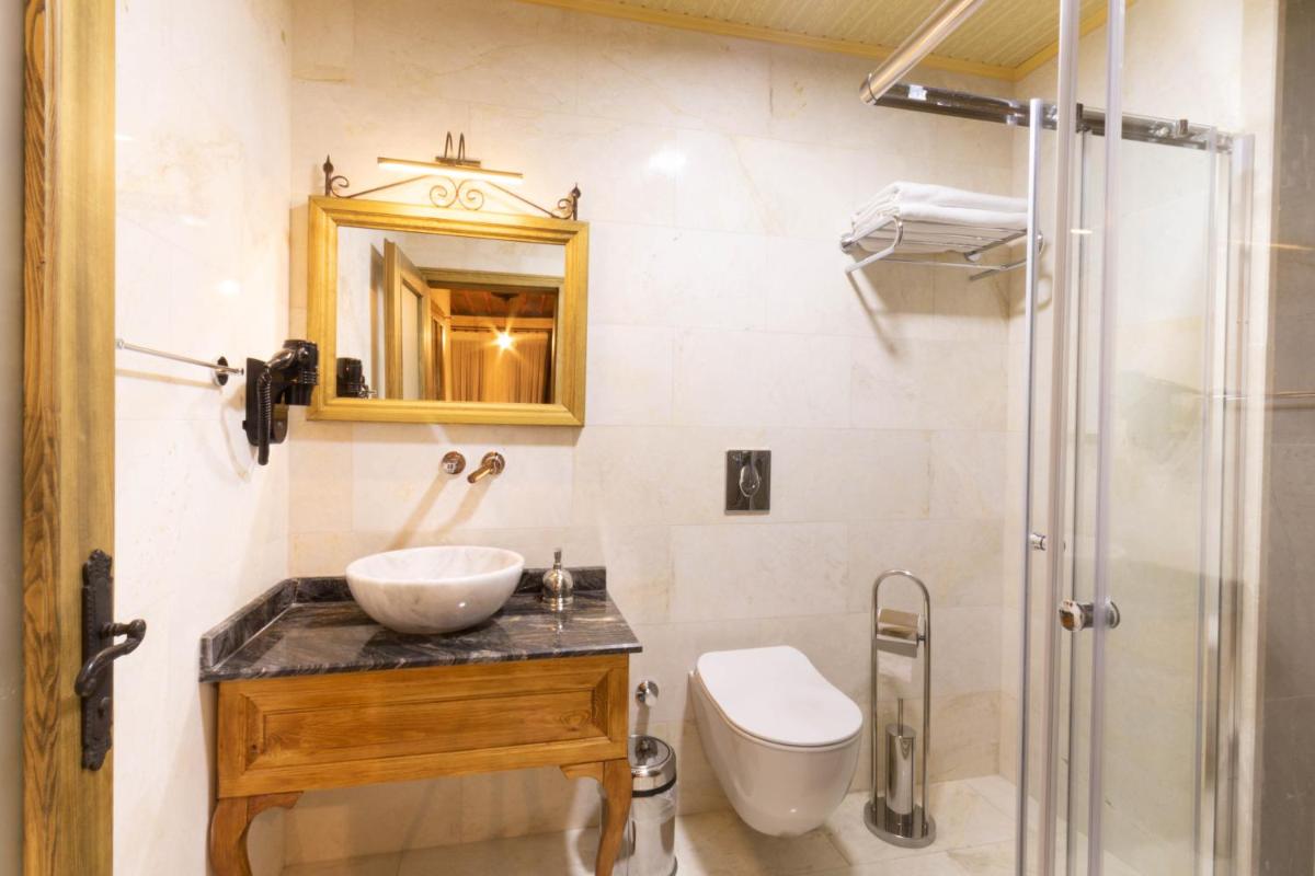 Sapphire Stone hotel - Image 14