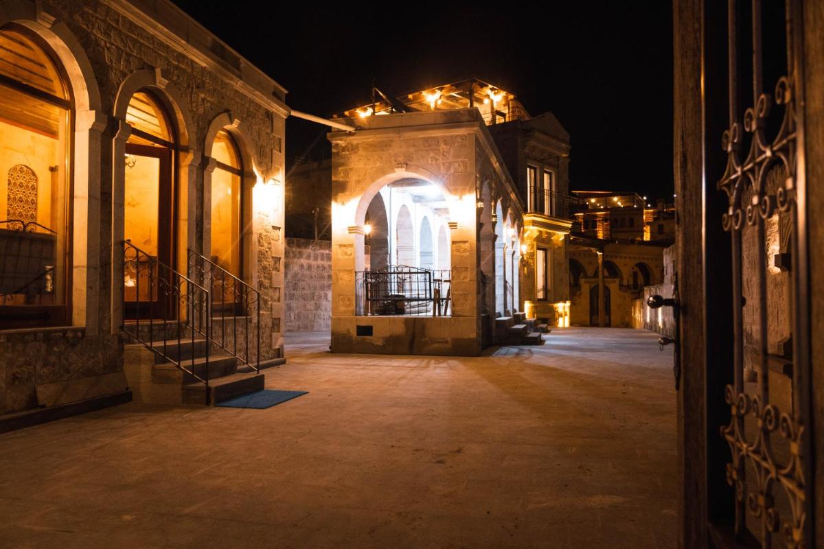 Sapphire Stone hotel - Image 20