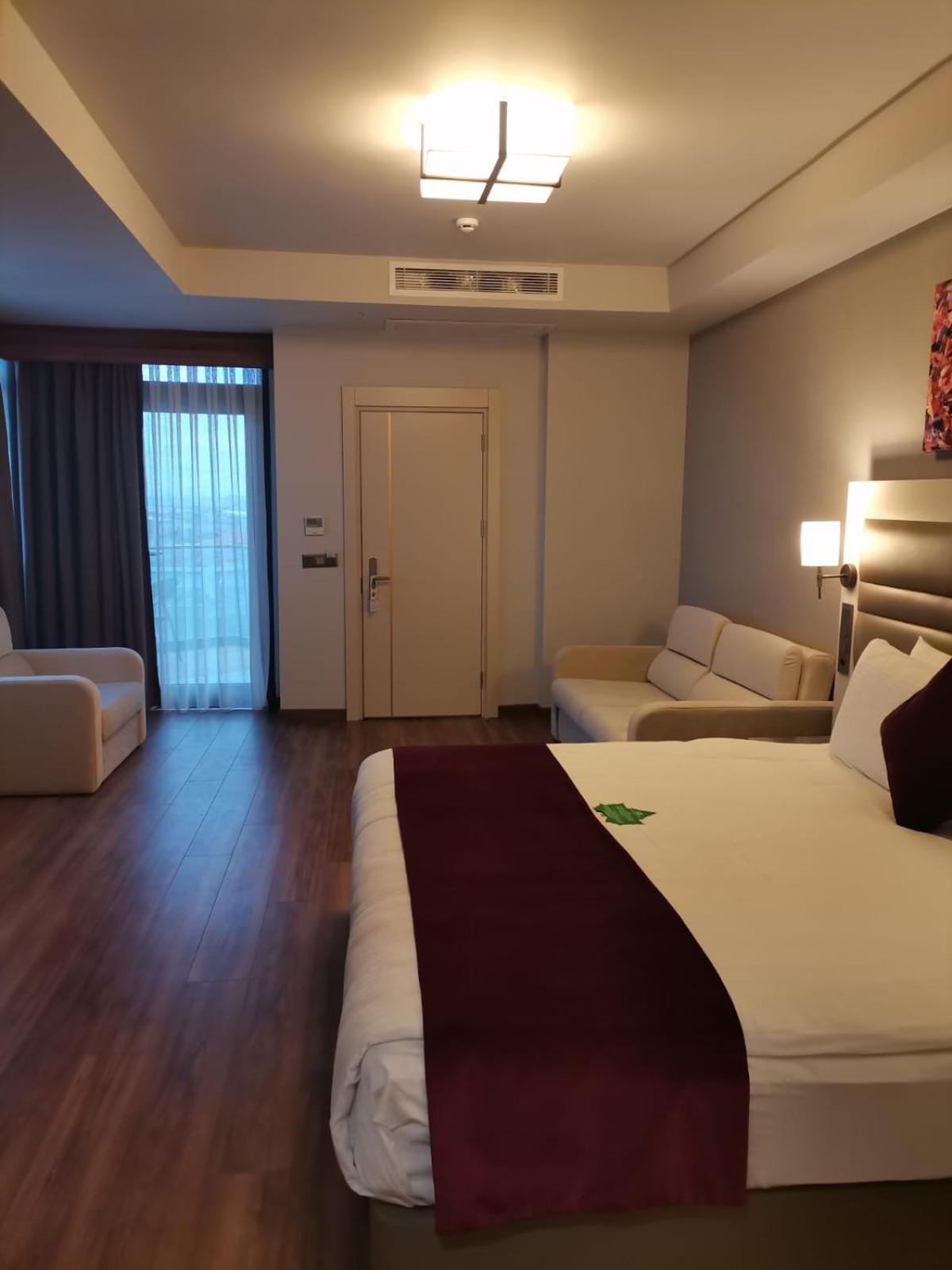Golden Royal Hotel & SPA - Image 67