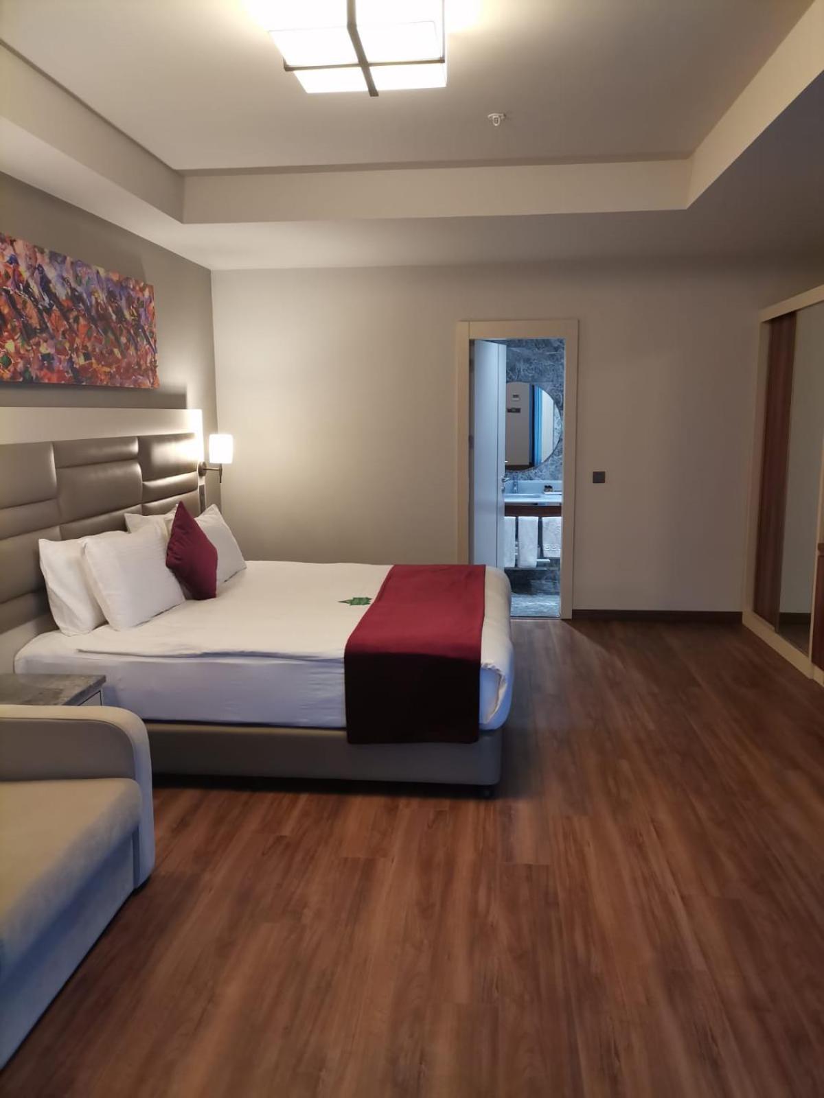 Golden Royal Hotel & SPA - Image 61