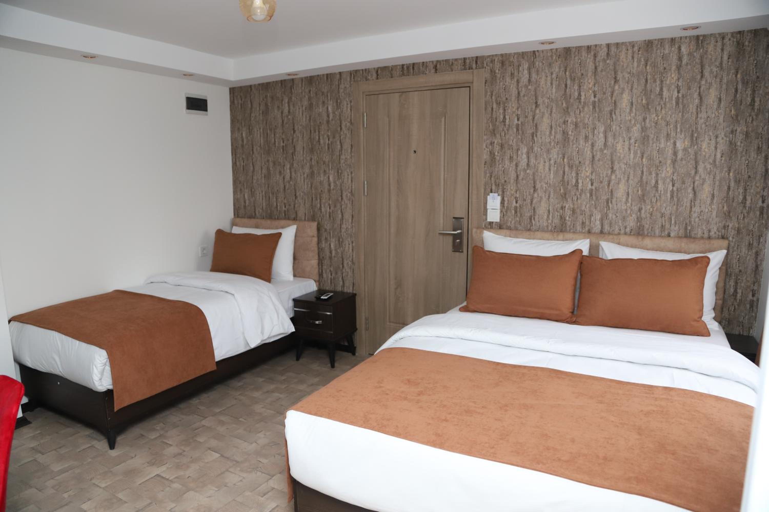 HOTEL GLOBAL 2022 becomes GLOBAL OTEL 2022. - Image 26