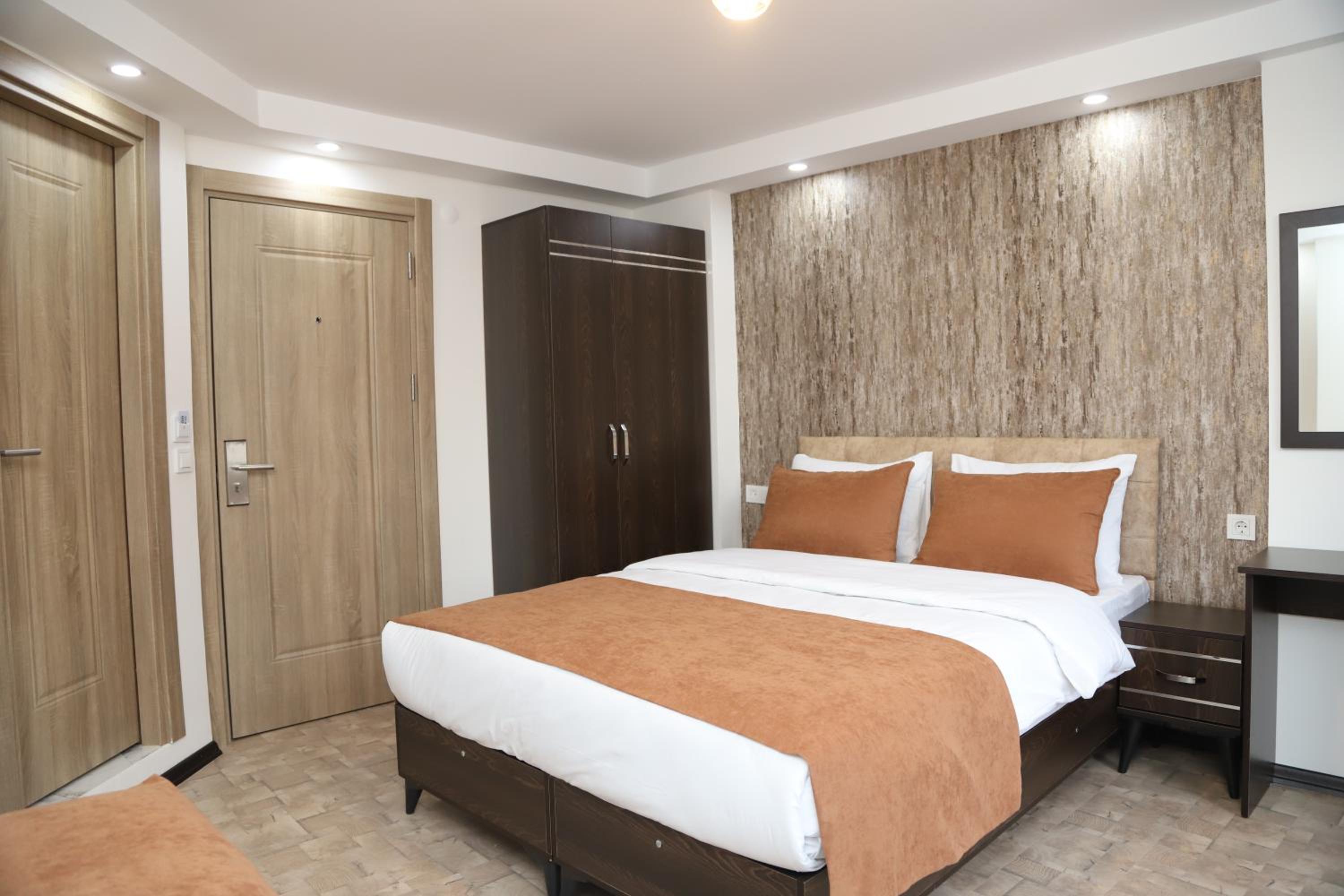 HOTEL GLOBAL 2022 becomes GLOBAL OTEL 2022. - Image 27