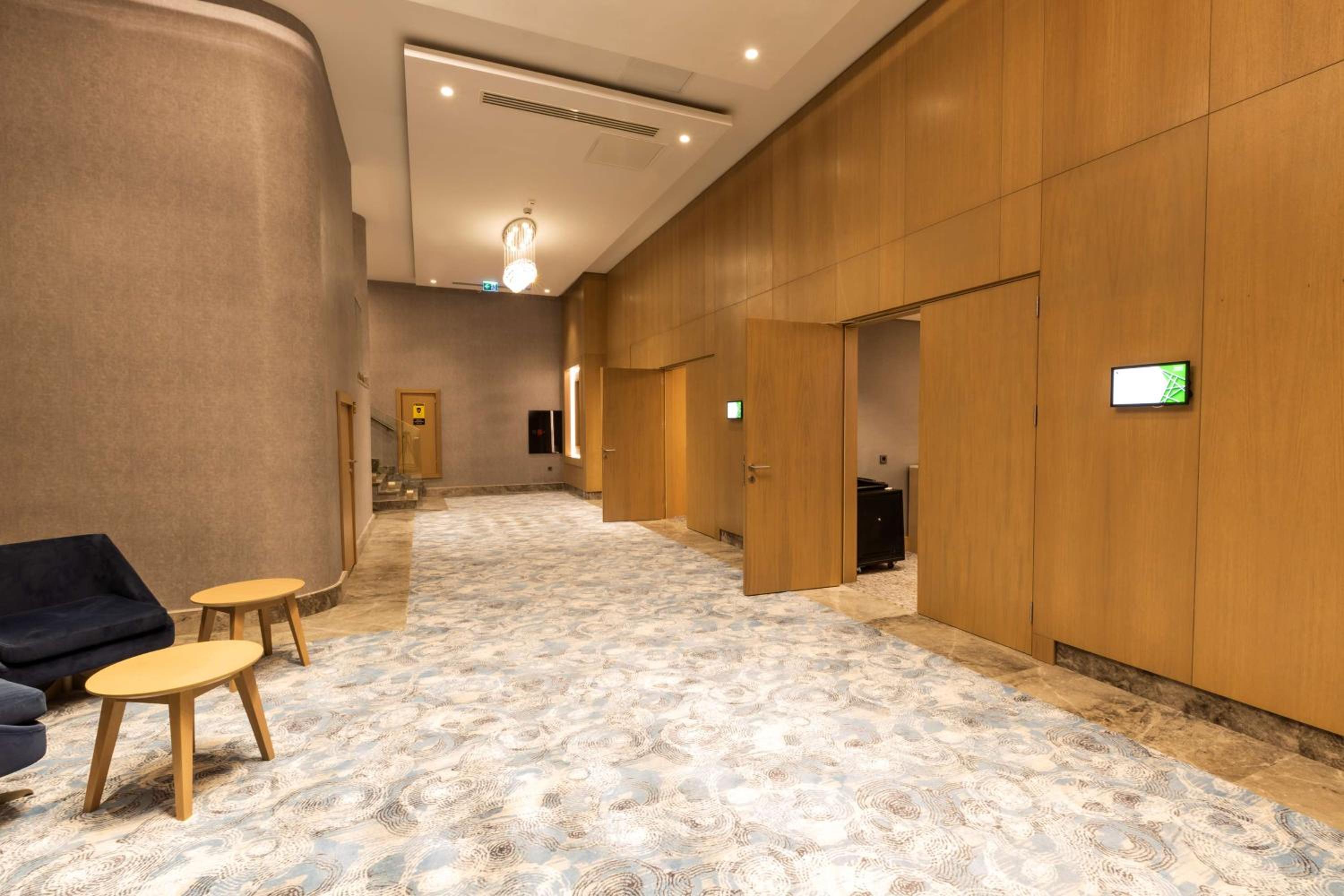 Radisson Otel İstanbul Harbiye - Image 26