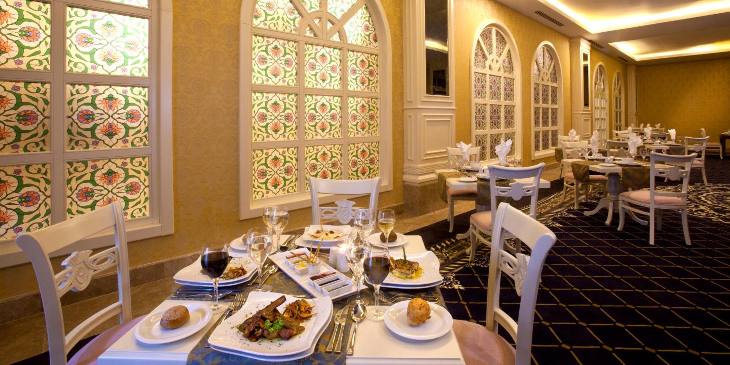 Oz Hotels Side Premium - Image 9