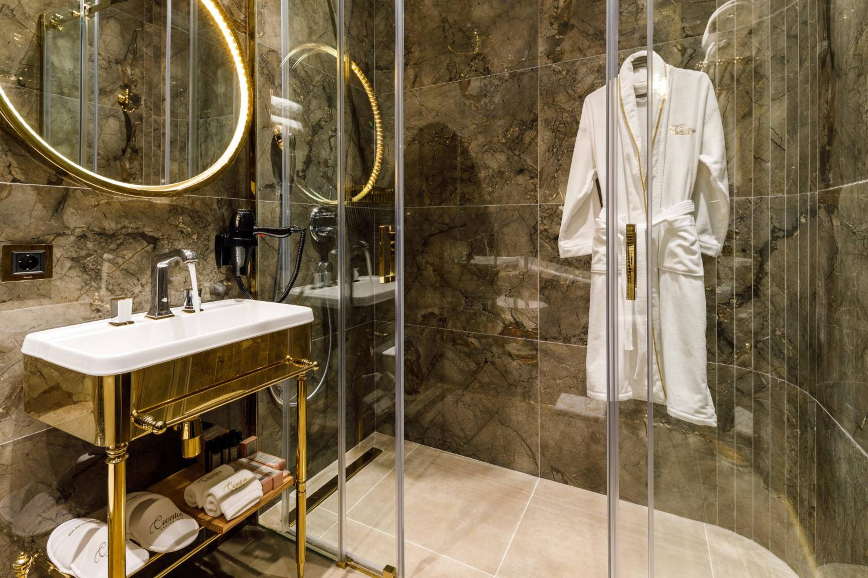 Cronton Design Hotel - Image 42