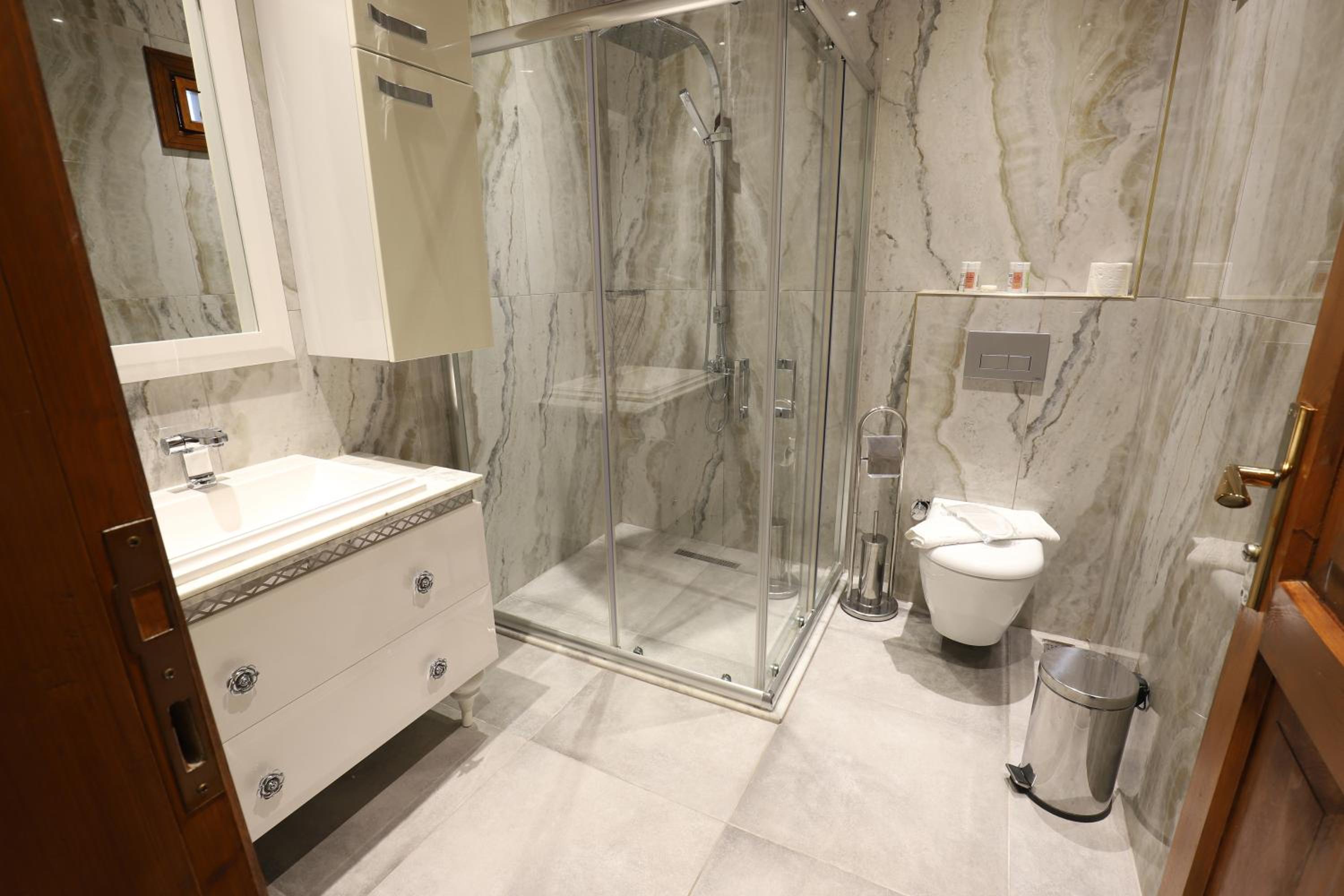 White Garden Hotel-Adult Only - Image 25