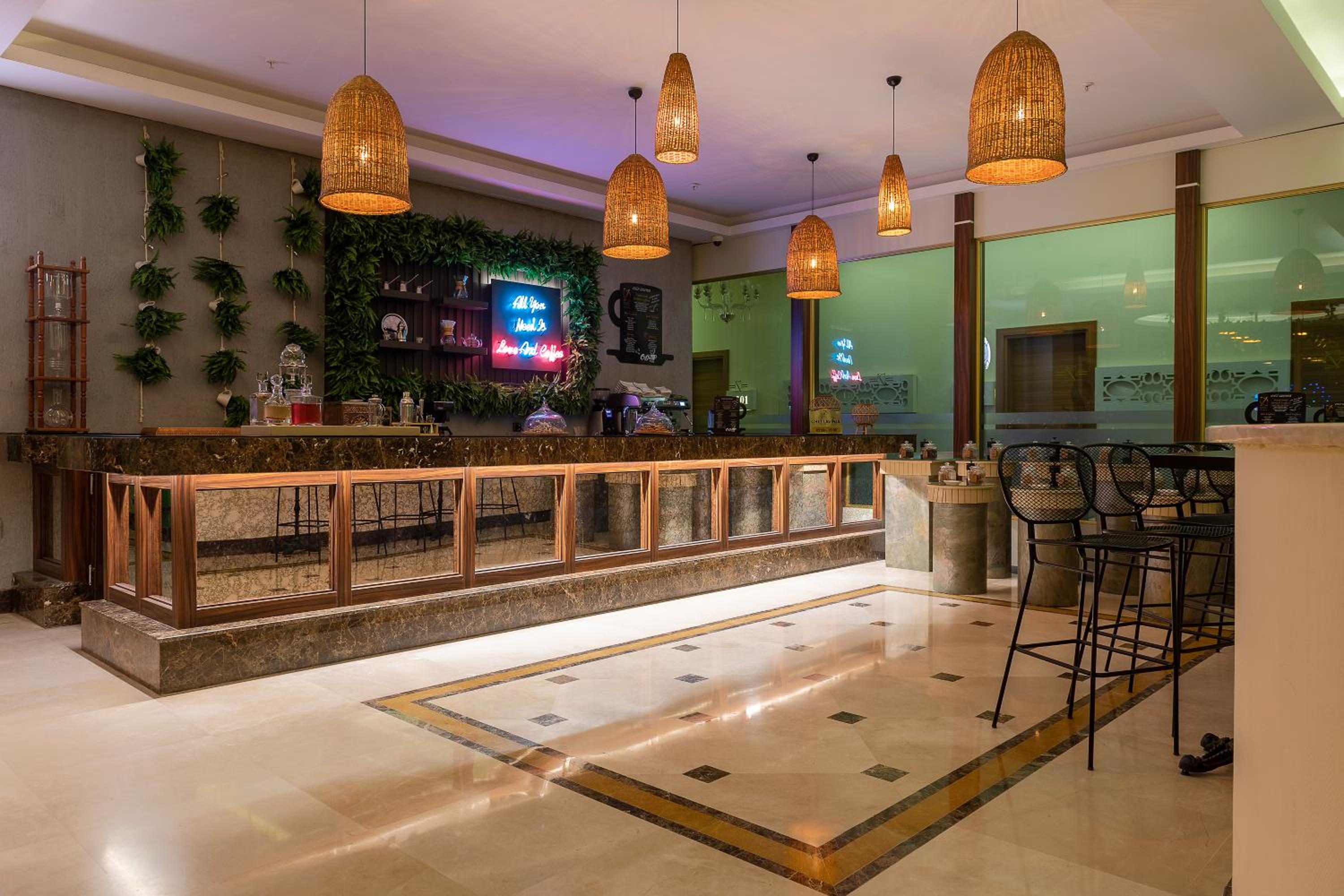 Oz Hotels Side Premium - Image 156
