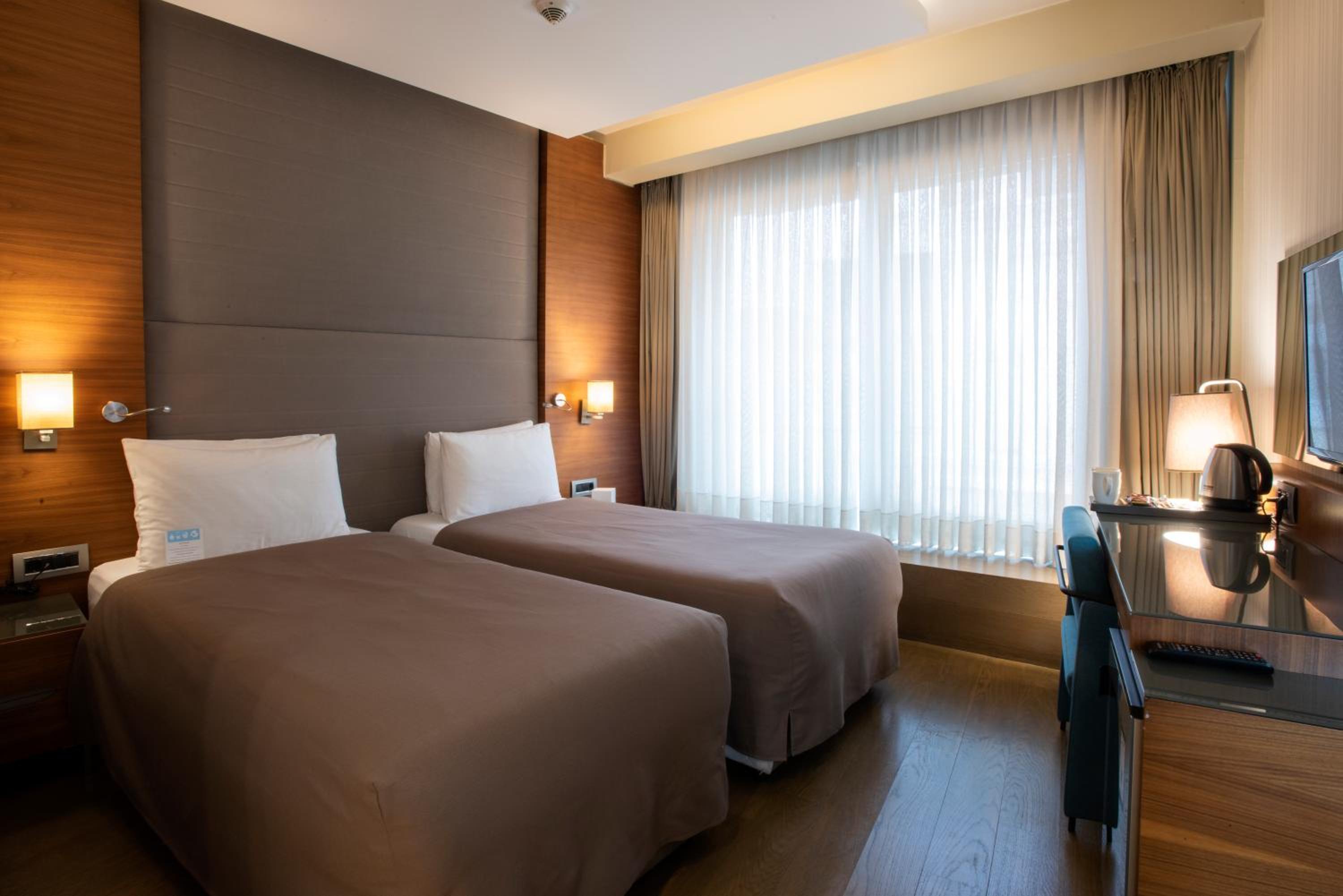 Hotel Arcadia Blue Istanbul - Image 24