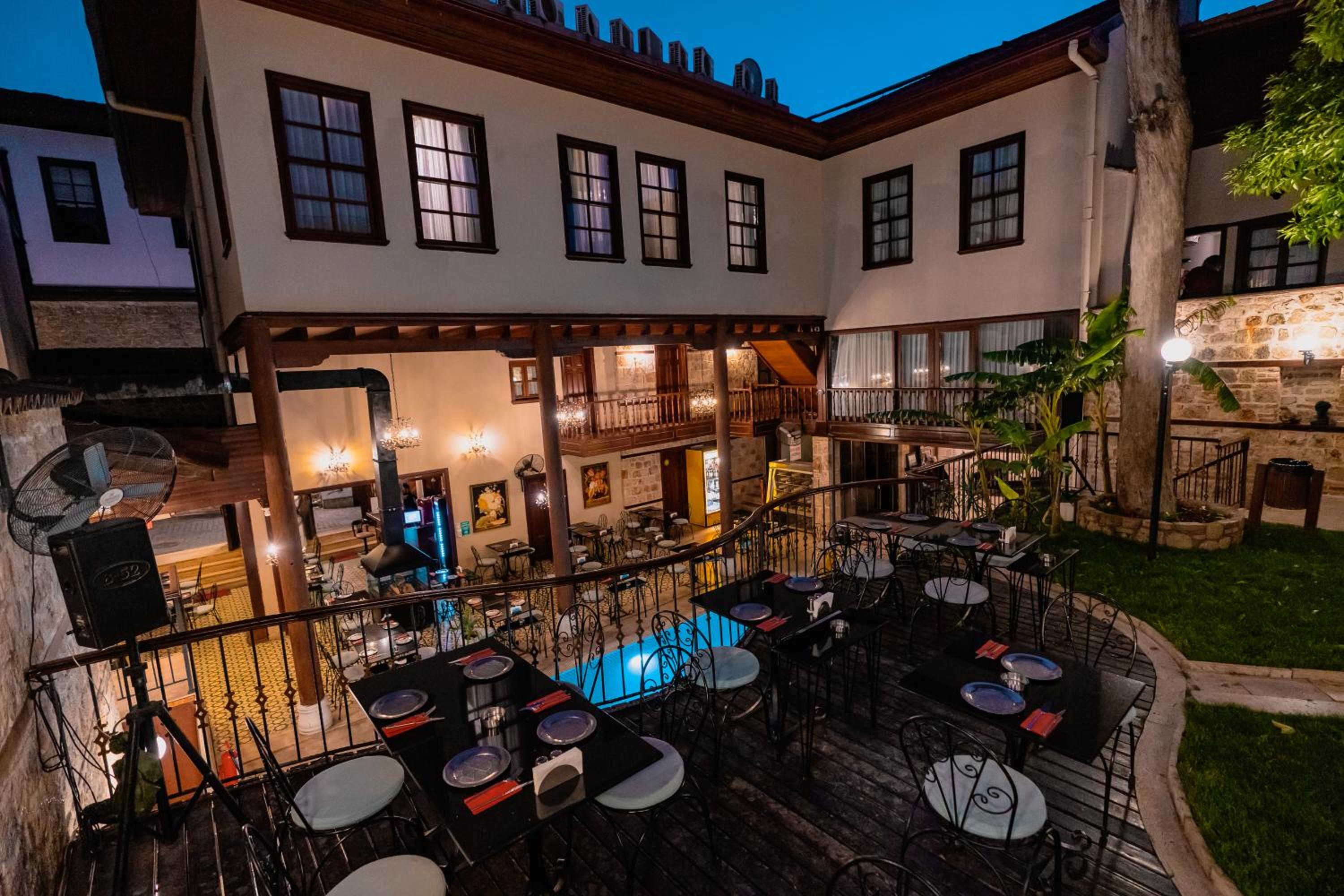 Mediterra Art Otel Antalya - Image 12