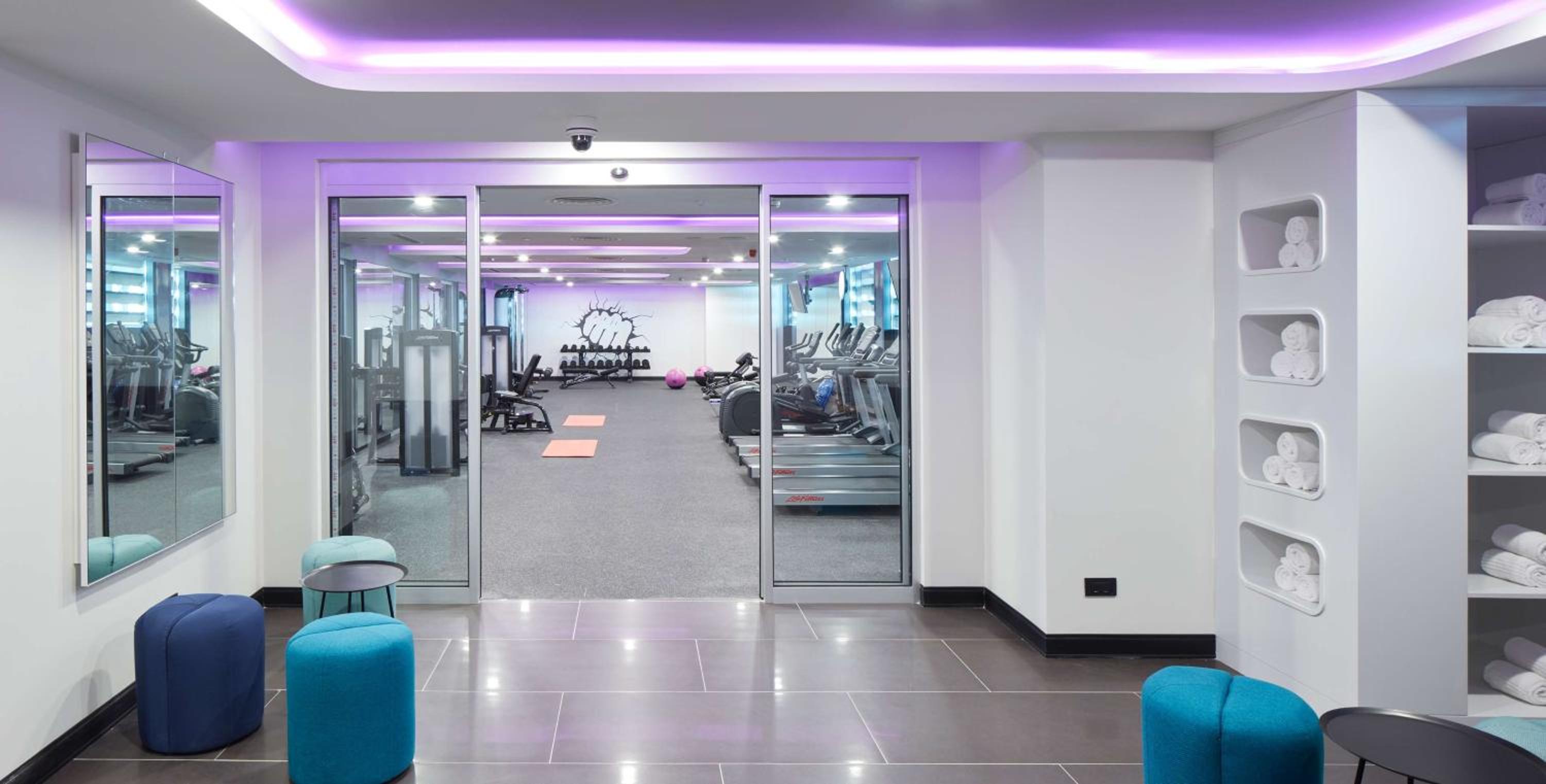 YOTEL İstanbul Havalimanı, Şehir Girişi - Image 20