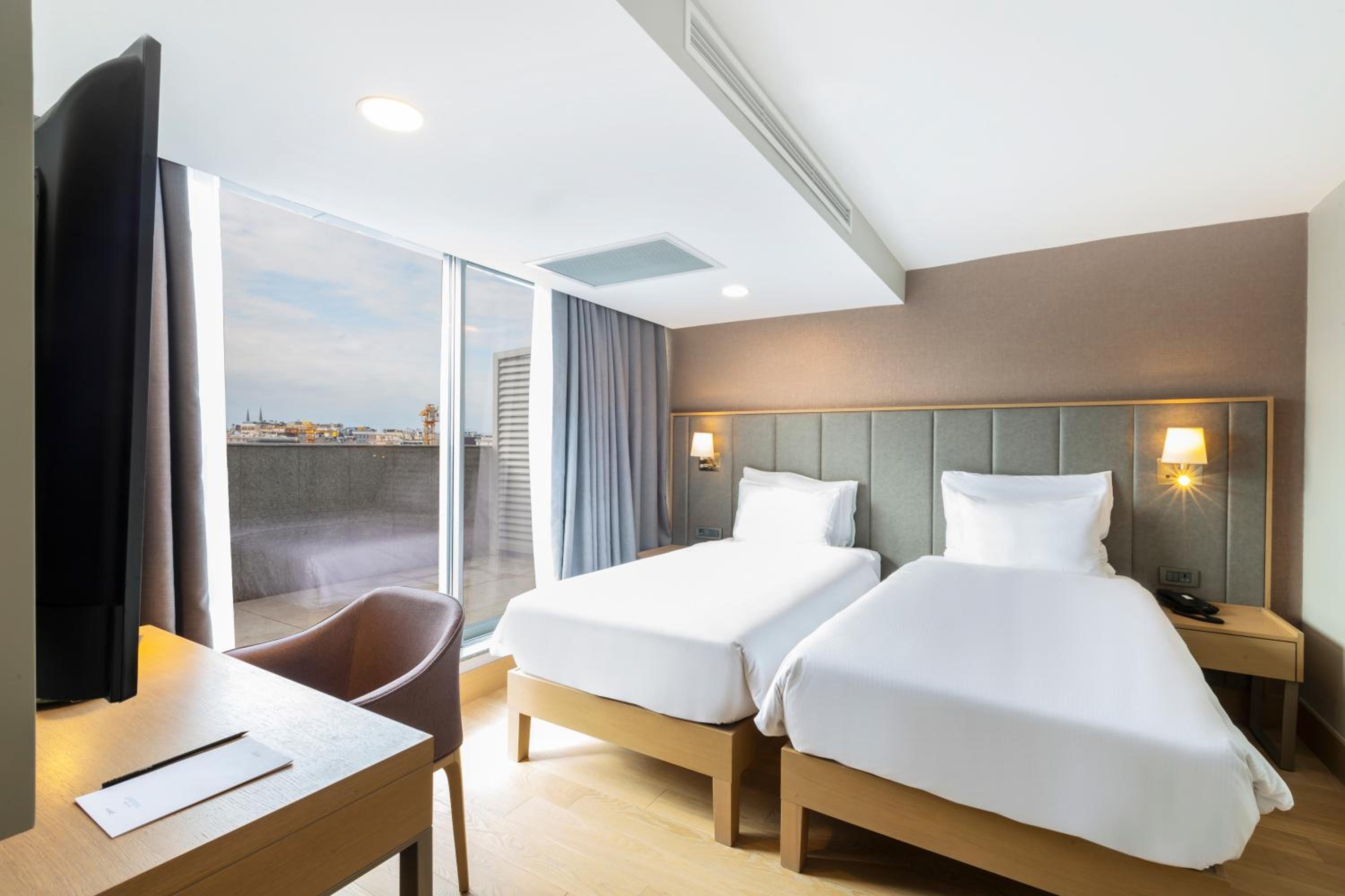 Radisson Otel İstanbul Harbiye - Image 46