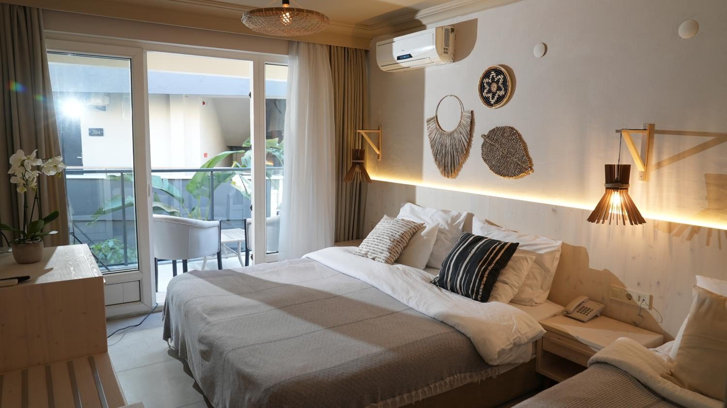 Sun Hotel By En Vie Beach - Image 35