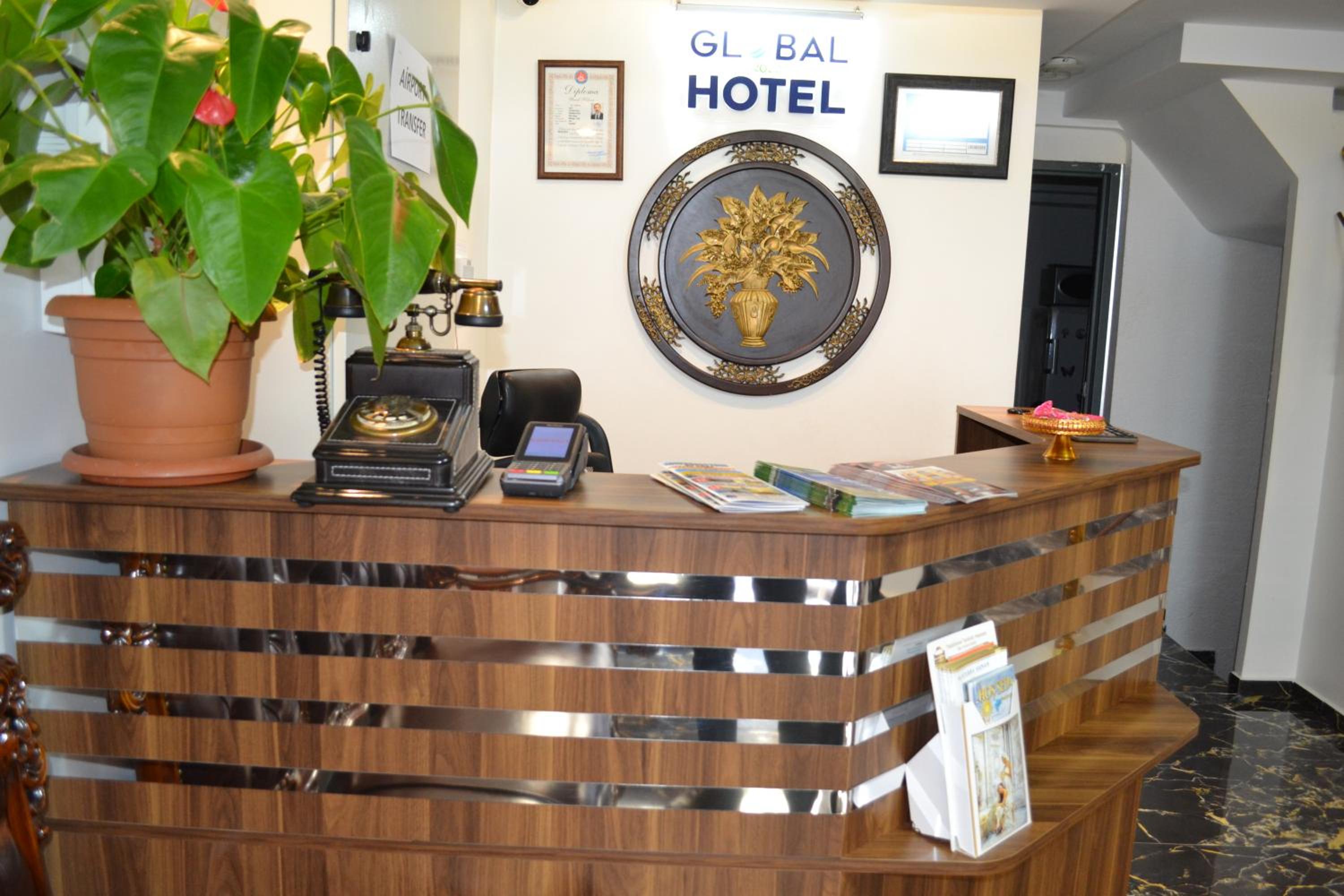 HOTEL GLOBAL 2022 becomes GLOBAL OTEL 2022. - Image 38