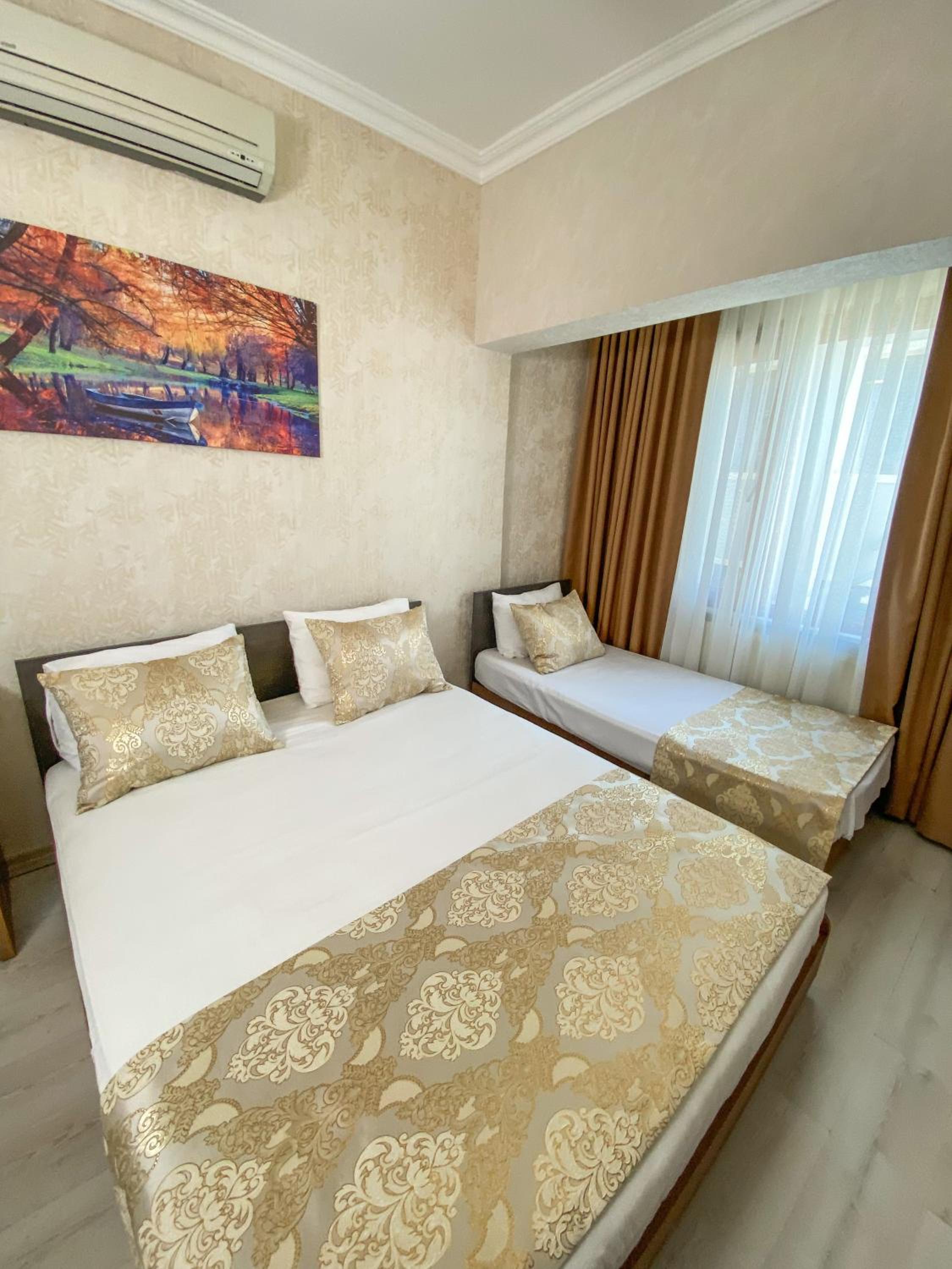 Boutique Sultan Hotel - Image 18