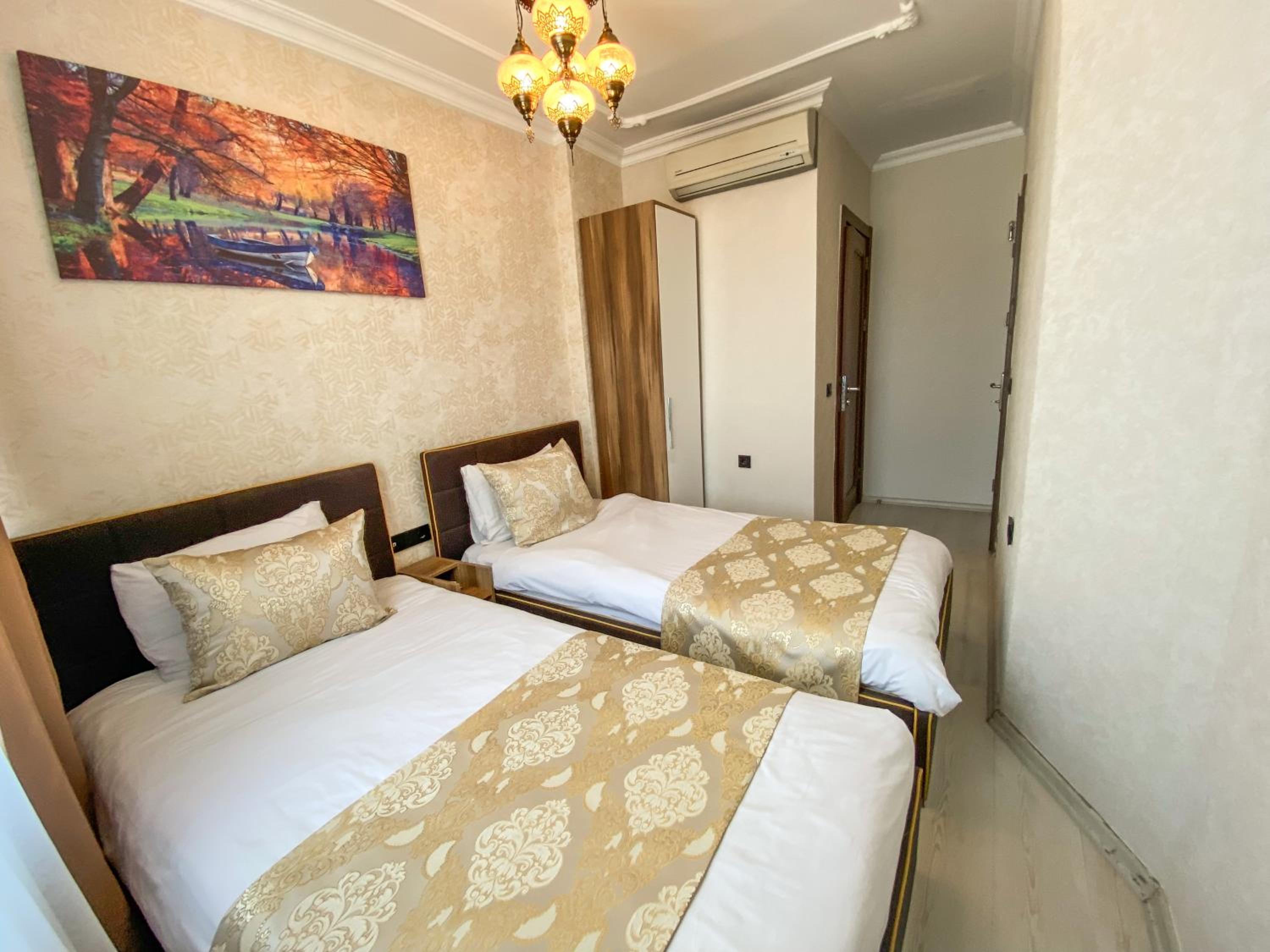 Boutique Sultan Hotel - Image 63