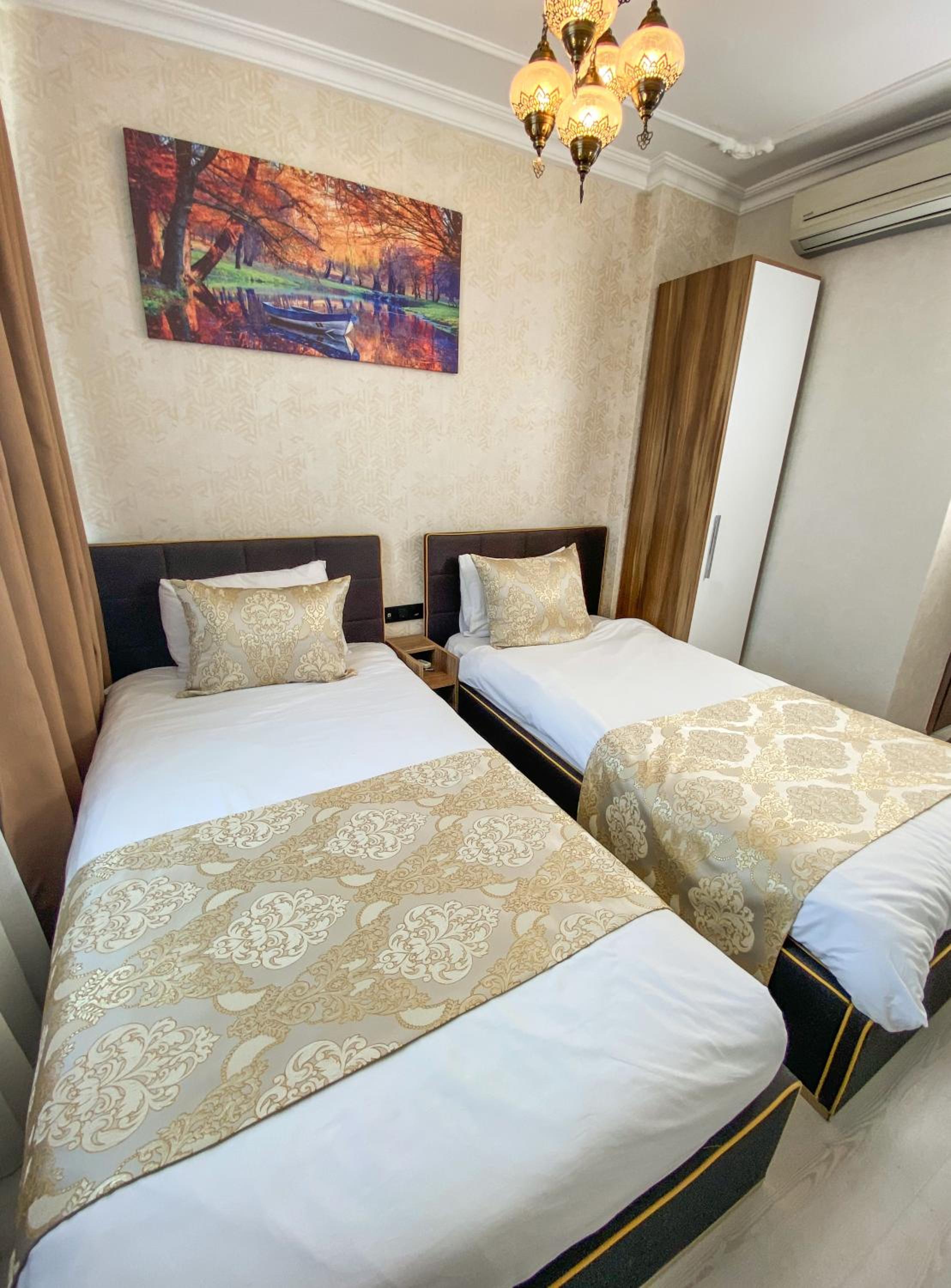 Boutique Sultan Hotel - Image 60