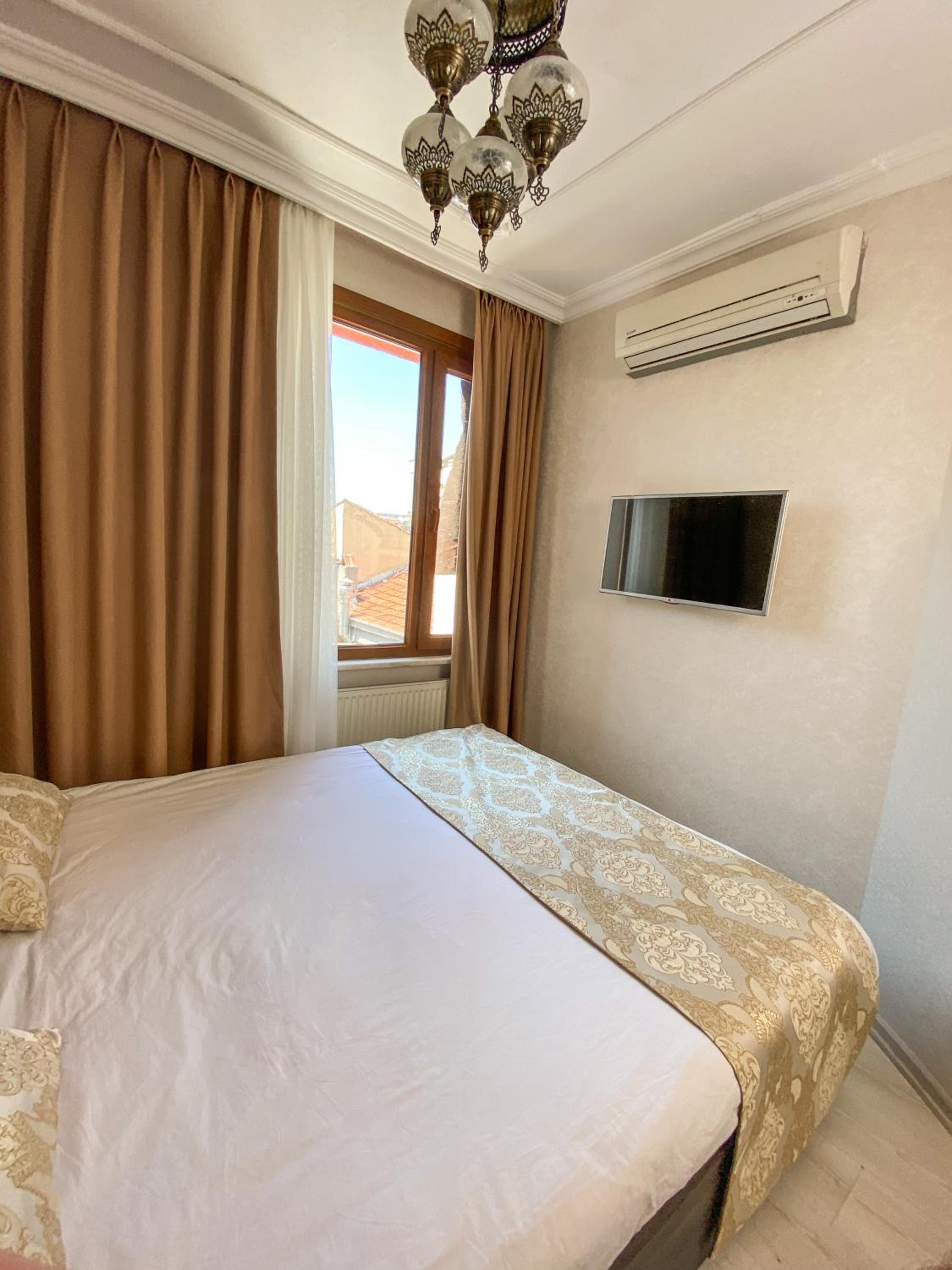 Boutique Sultan Hotel - Image 31