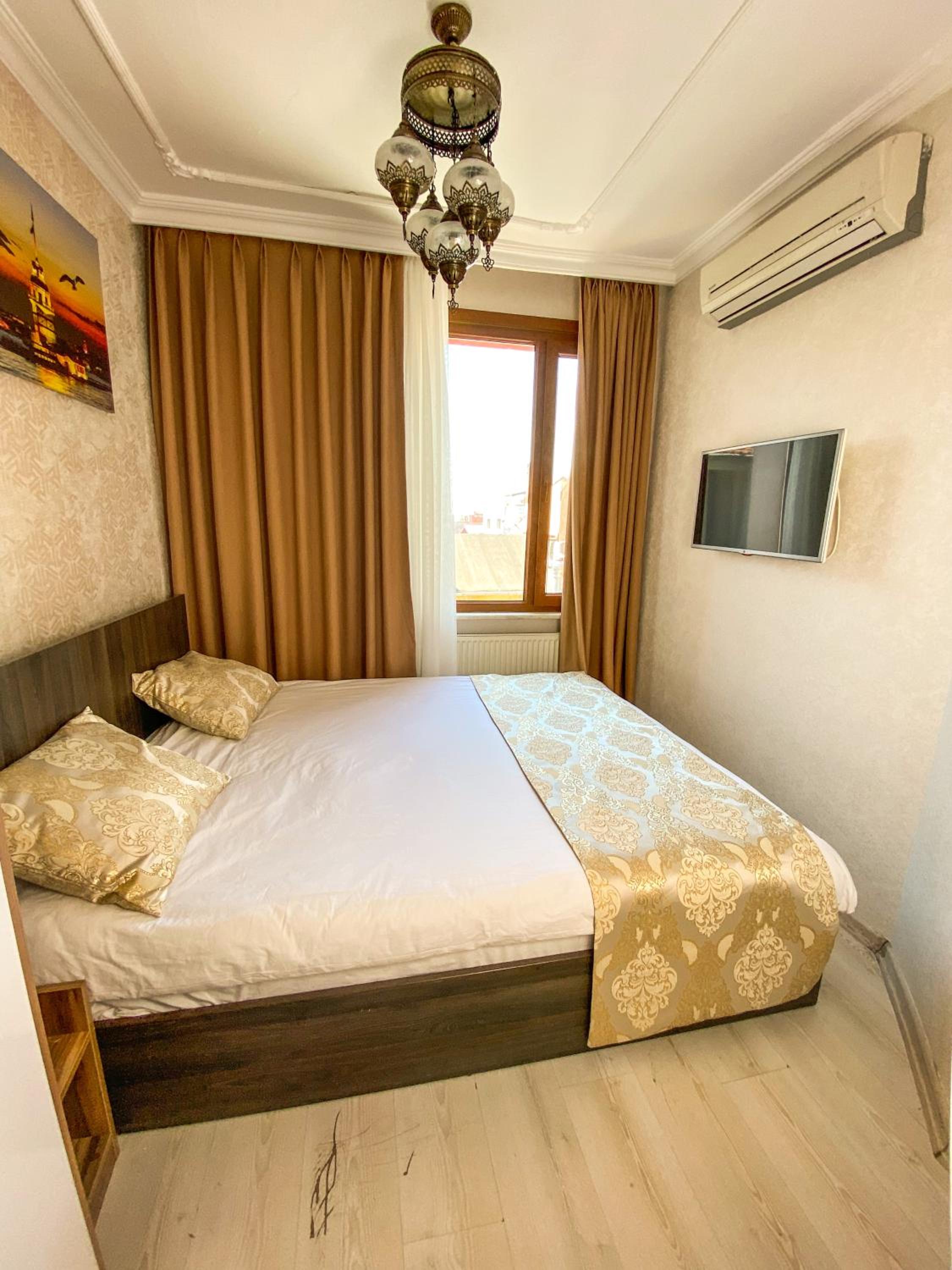 Boutique Sultan Hotel - Image 32