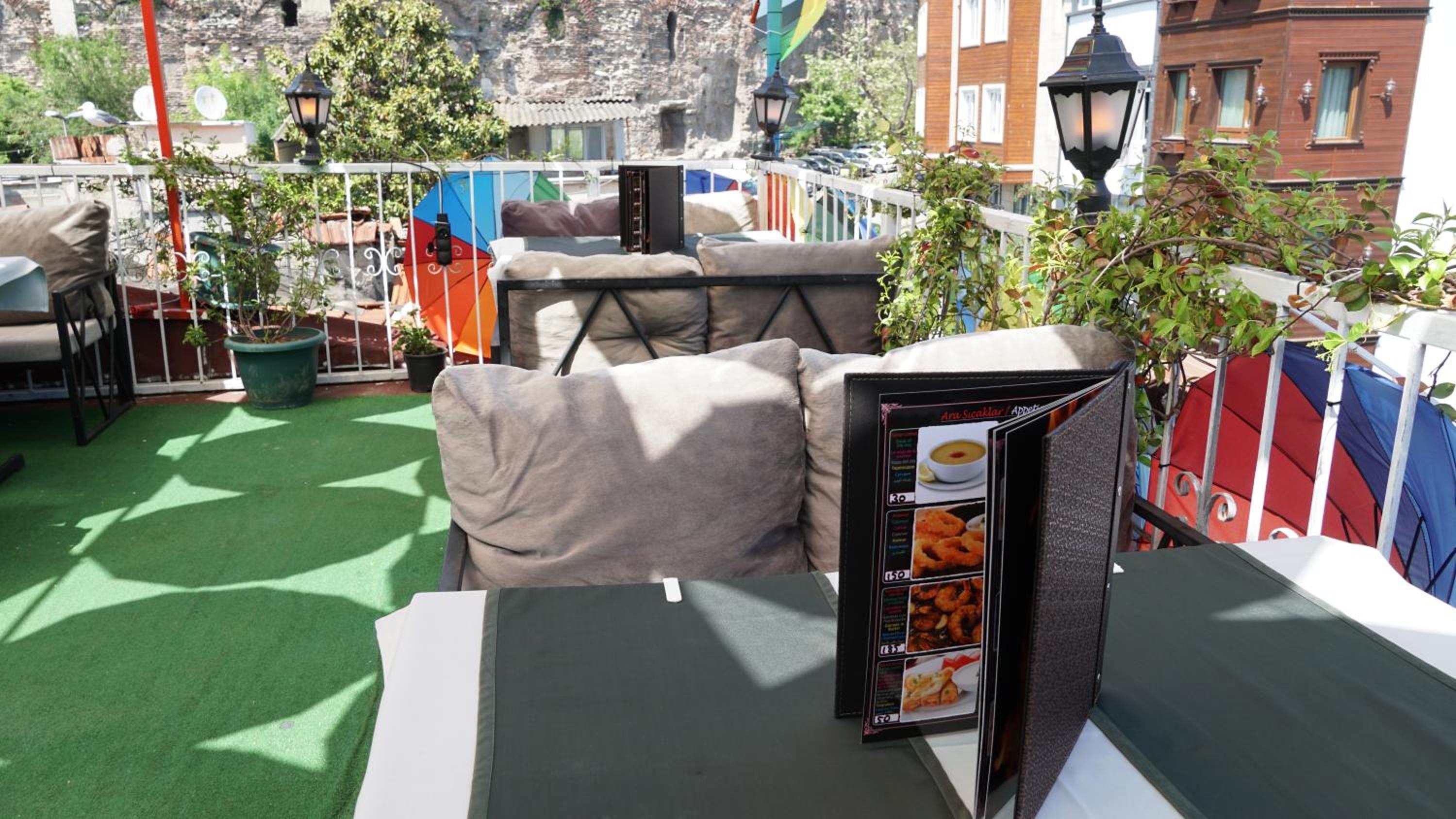 Boutique Sultan Hotel - Image 54