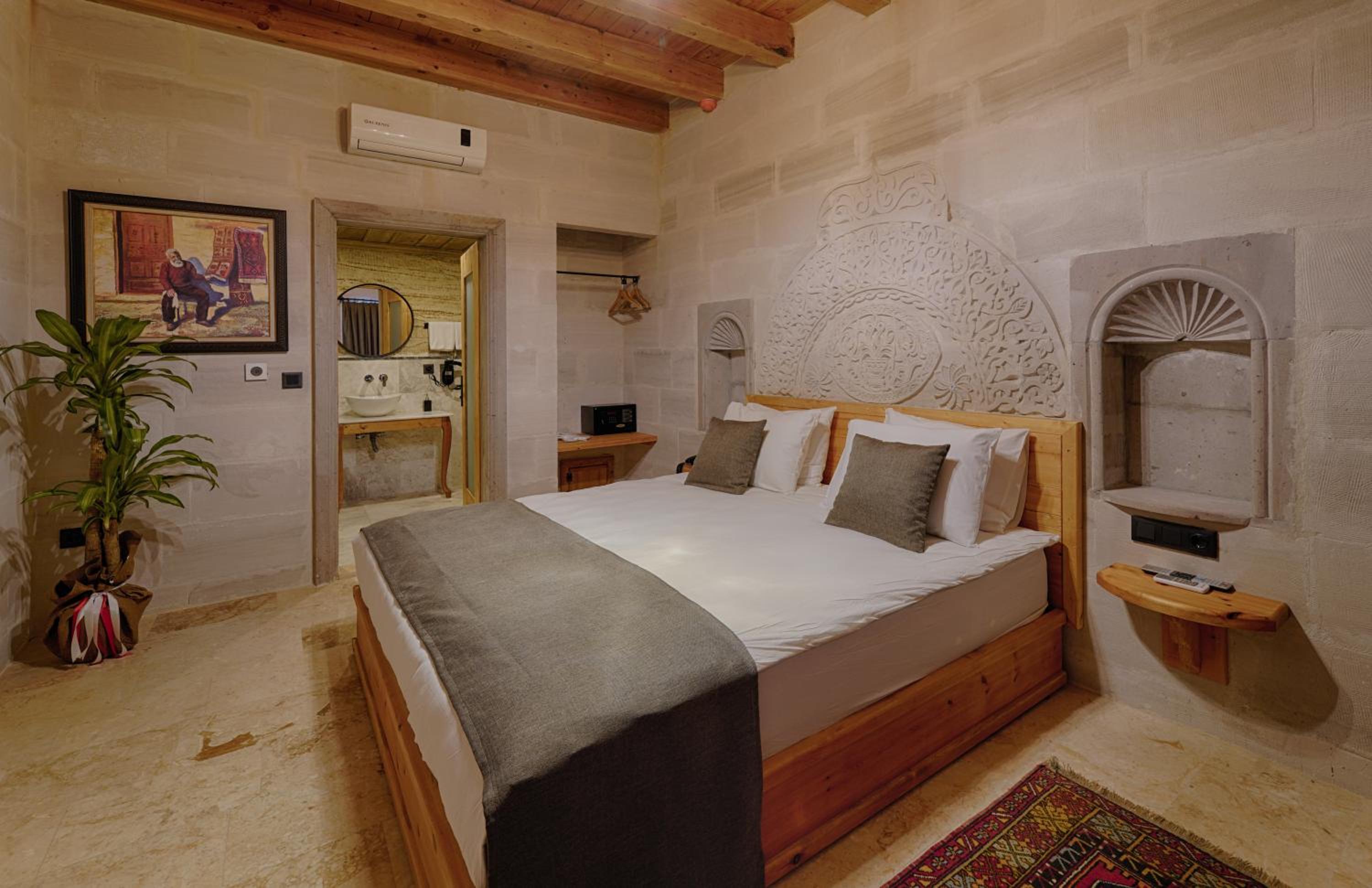 Concept Cave Suites - Image 15