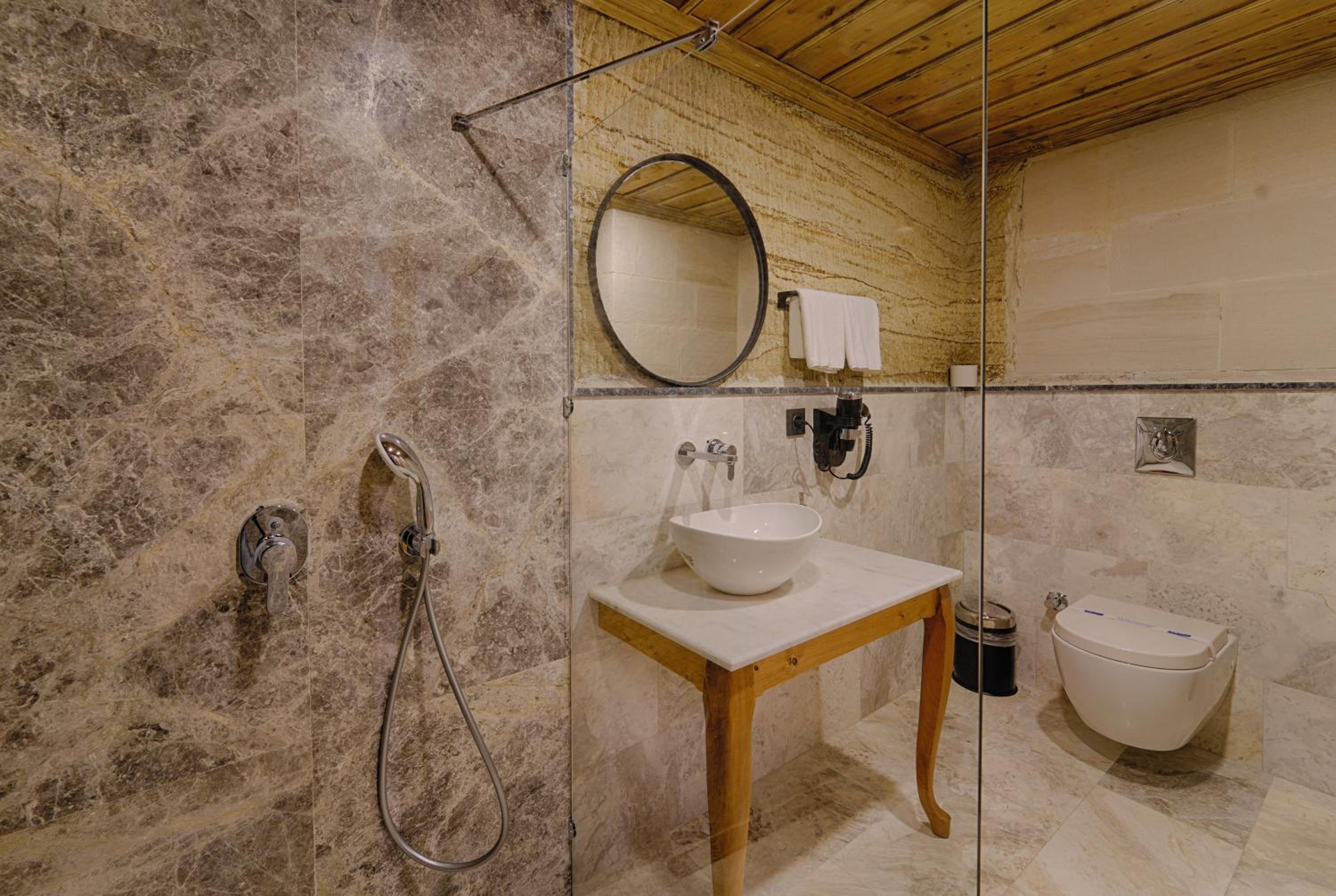 Concept Cave Suites - Image 59