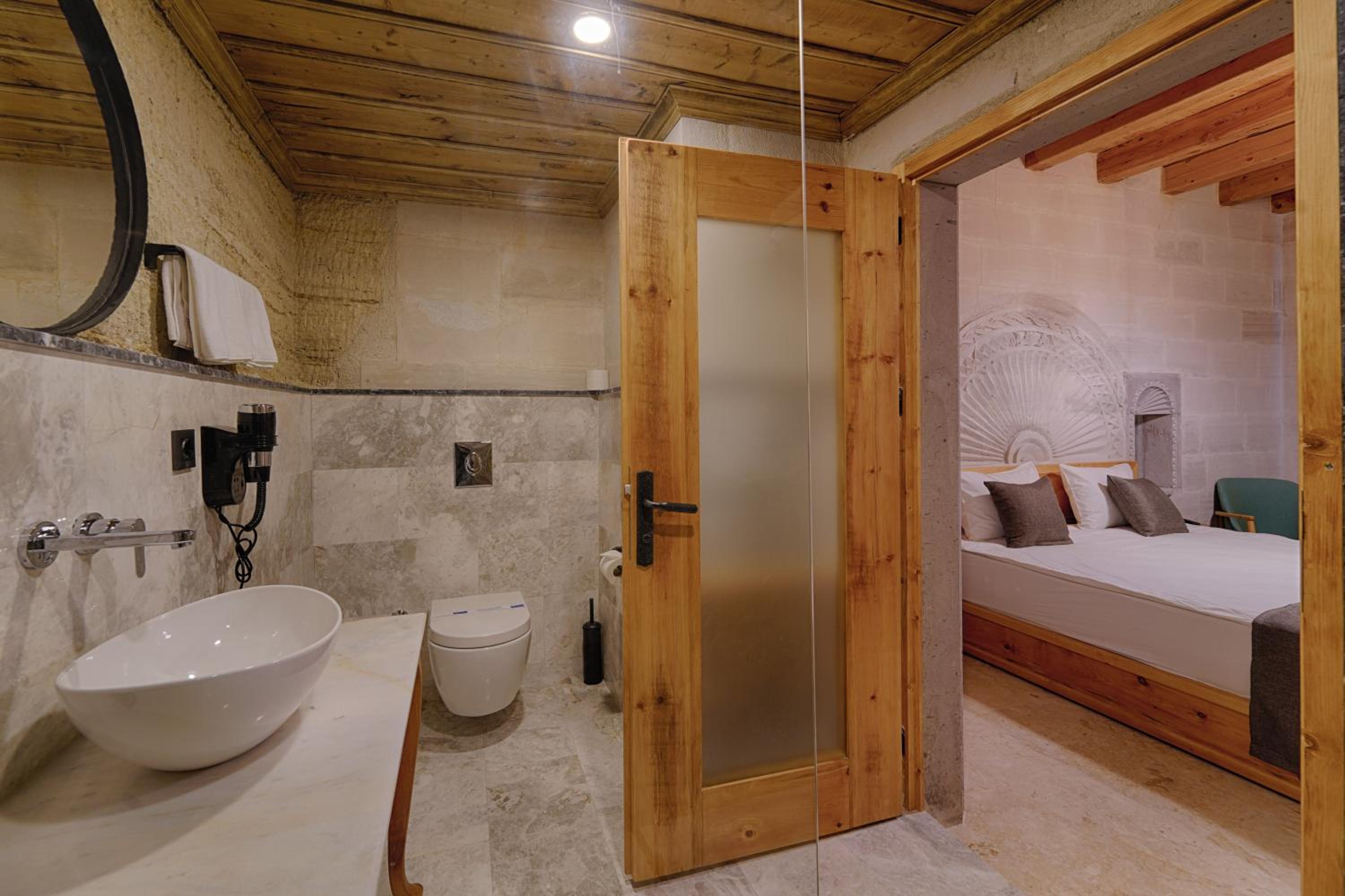 Concept Cave Suites - Image 41