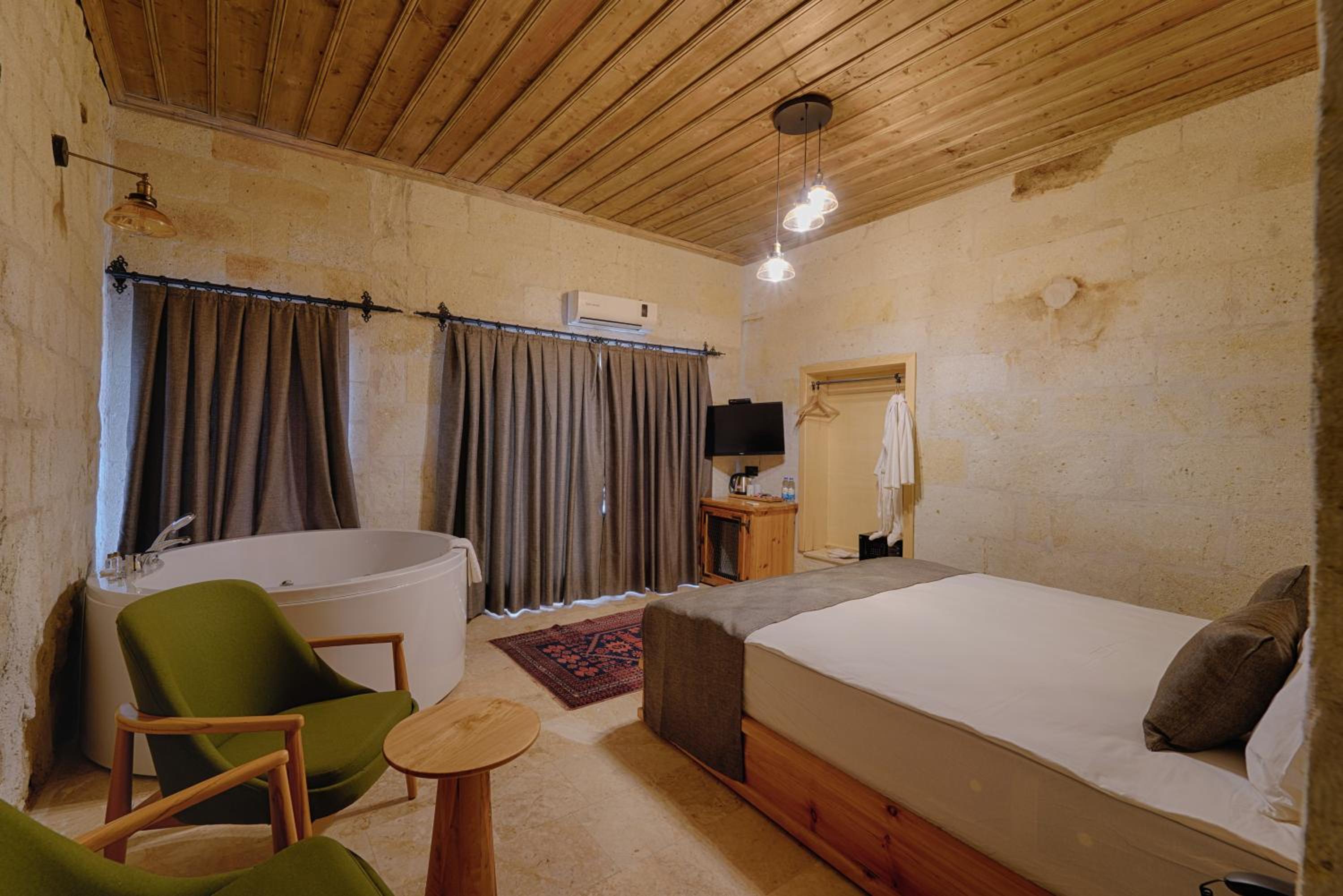 Concept Cave Suites - Image 31