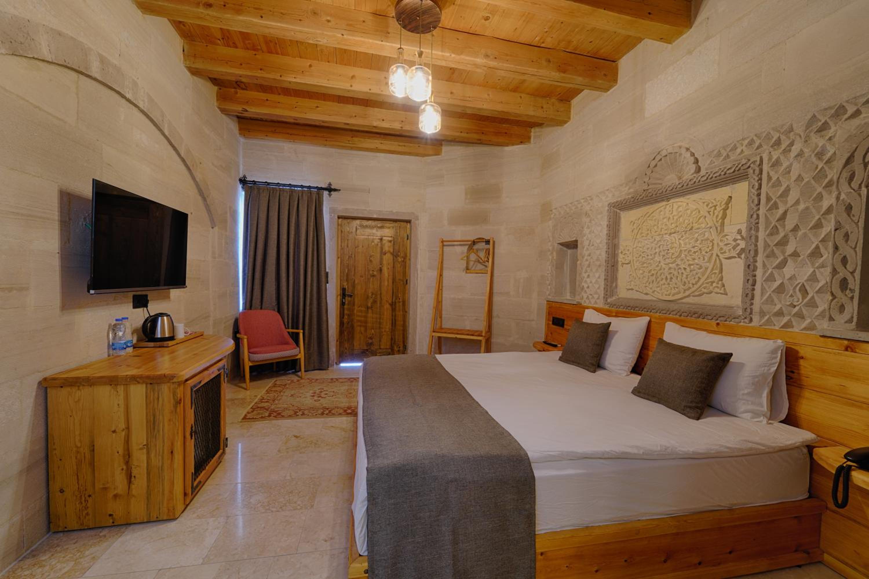 Concept Cave Suites - Image 11