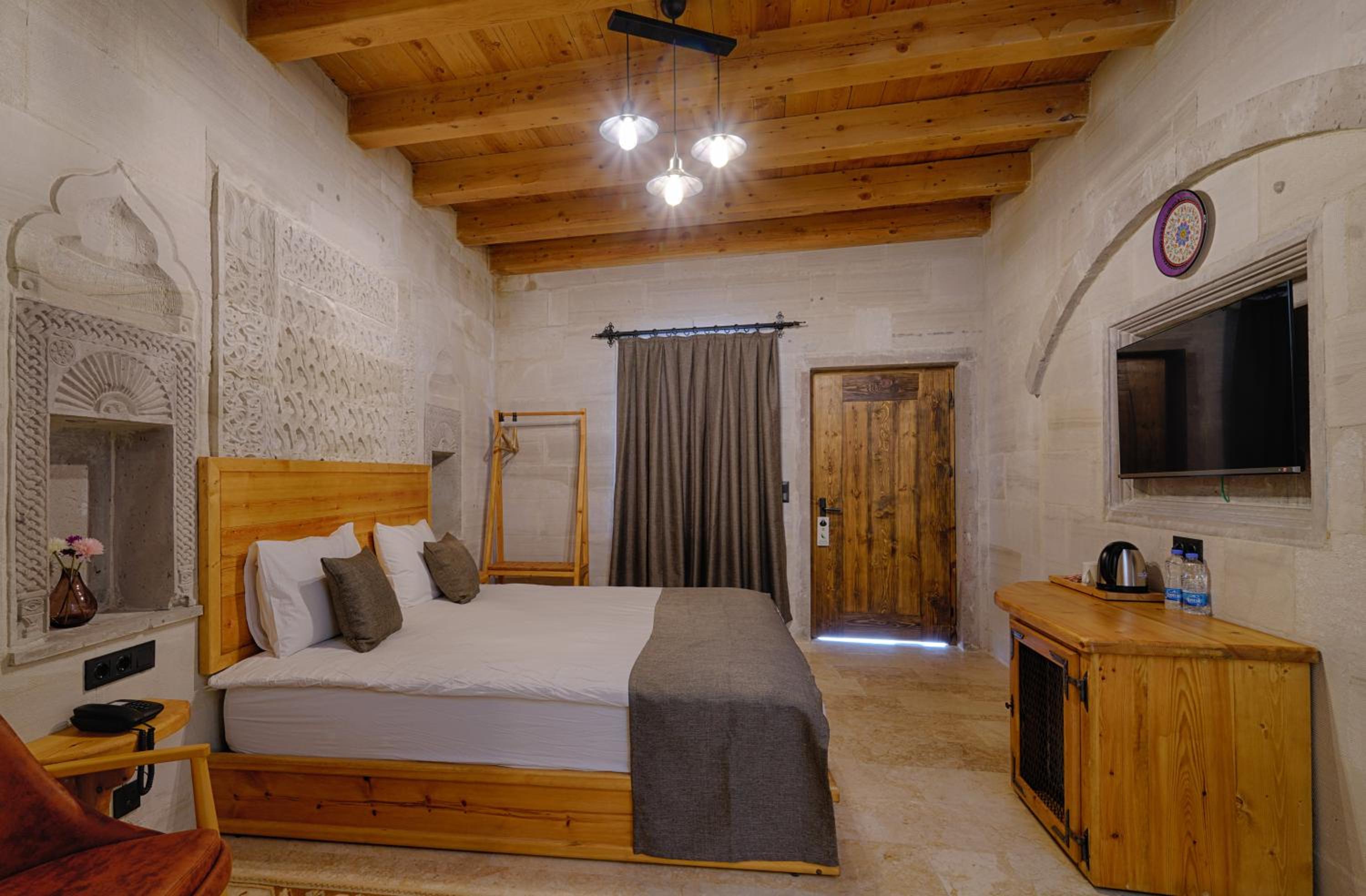 Concept Cave Suites - Image 40