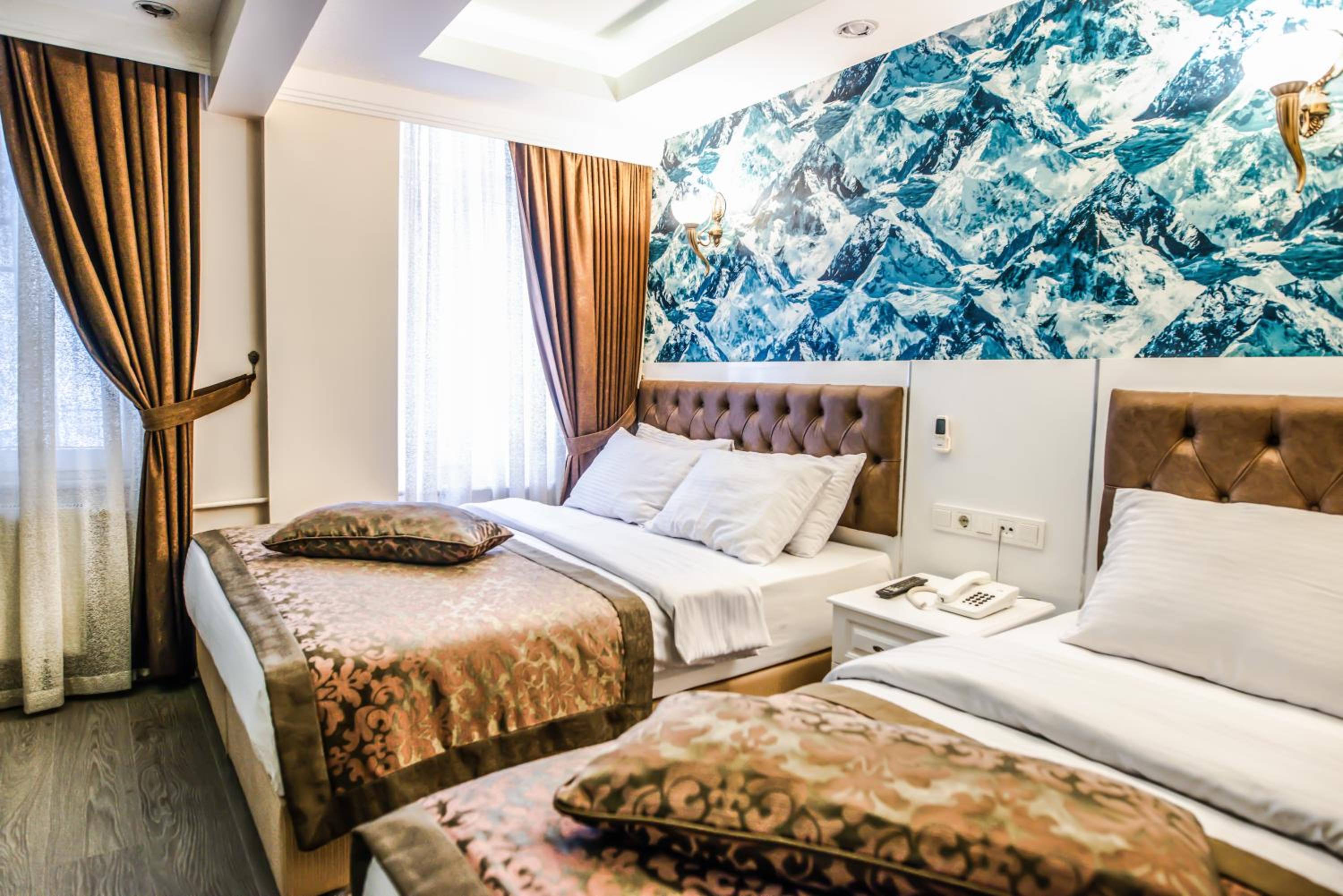 Lazz City Hotel - Image 32