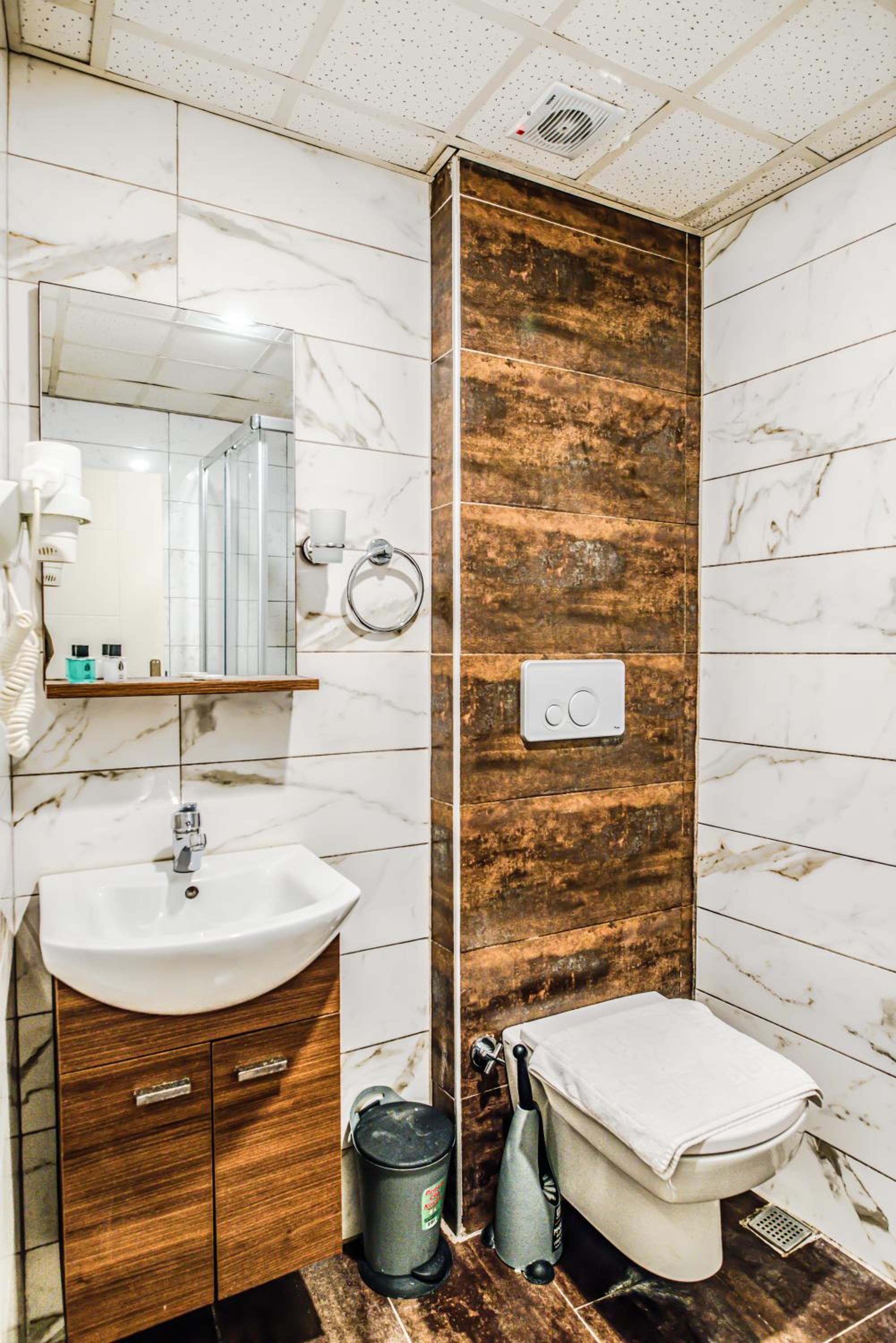 Lazz City Hotel - Image 47