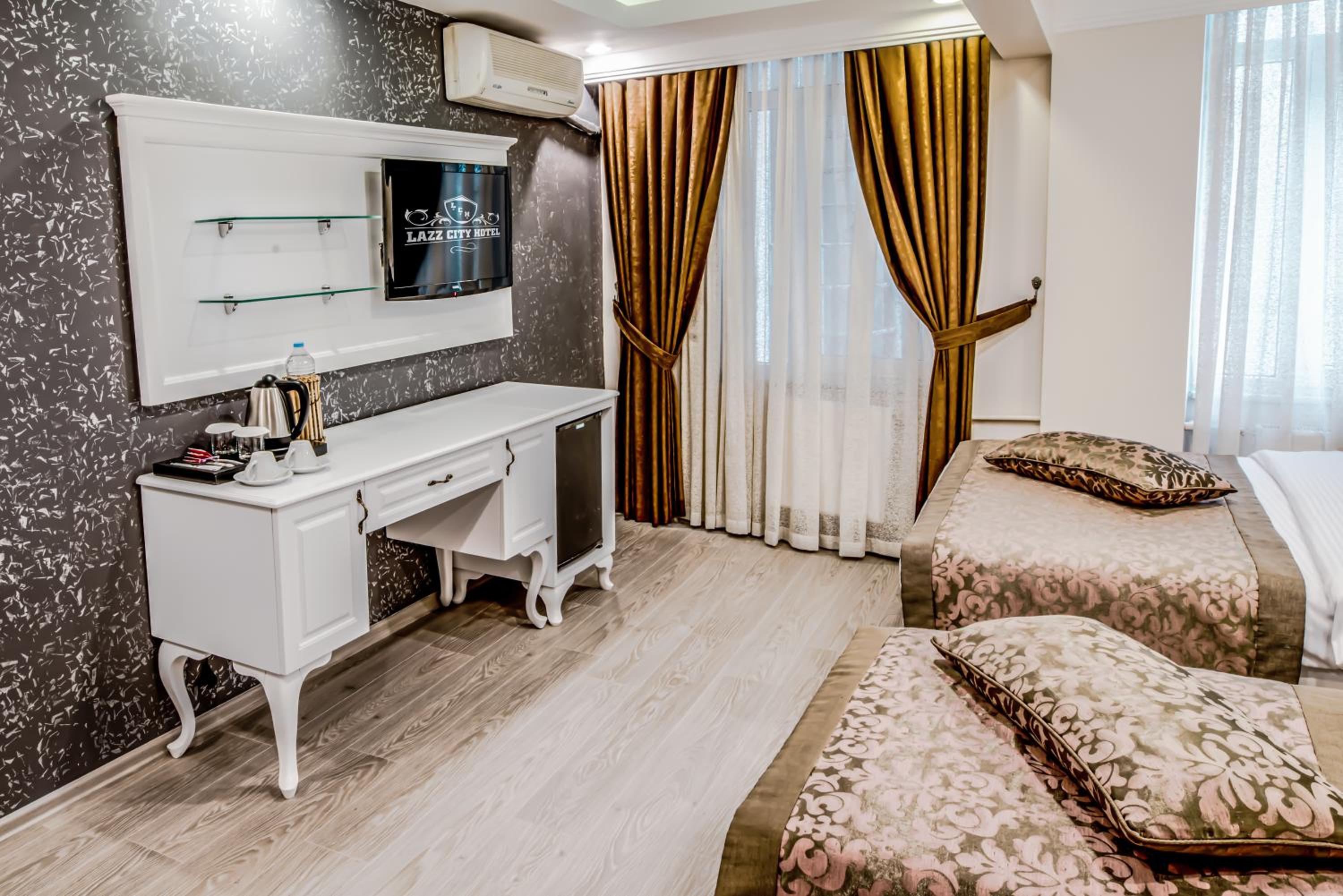 Lazz City Hotel - Image 25
