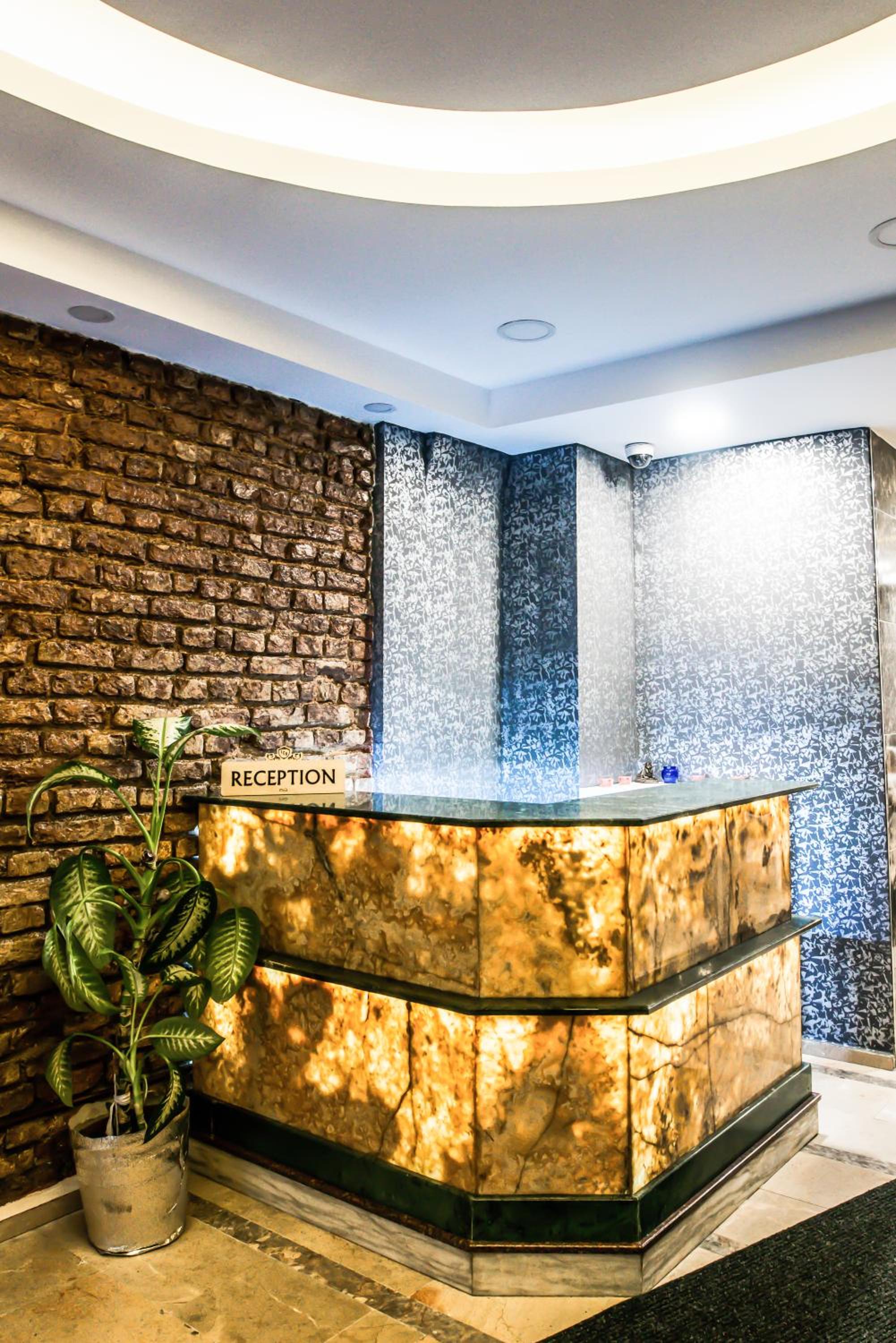 Lazz City Hotel - Image 10