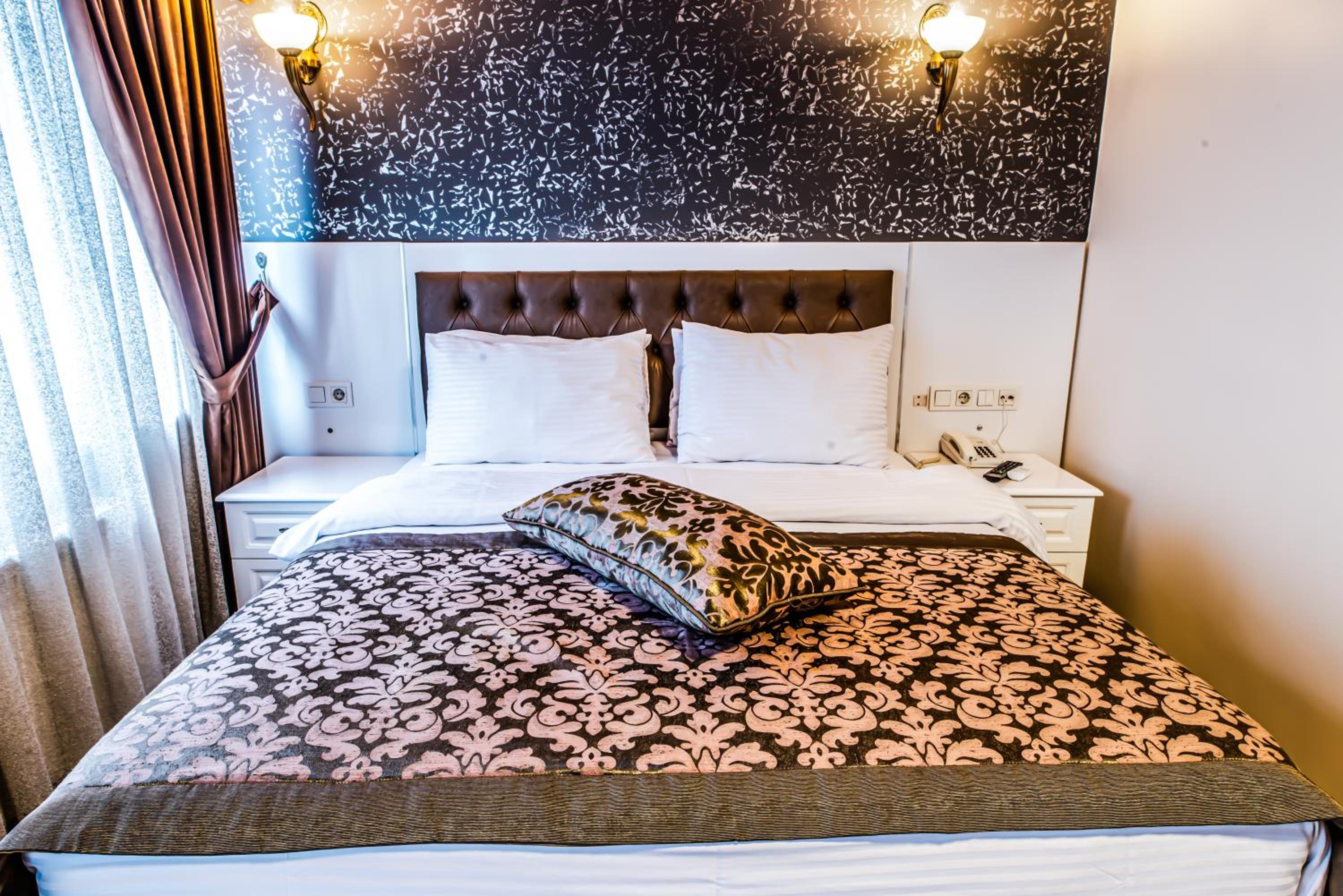 Lazz City Hotel - Image 12